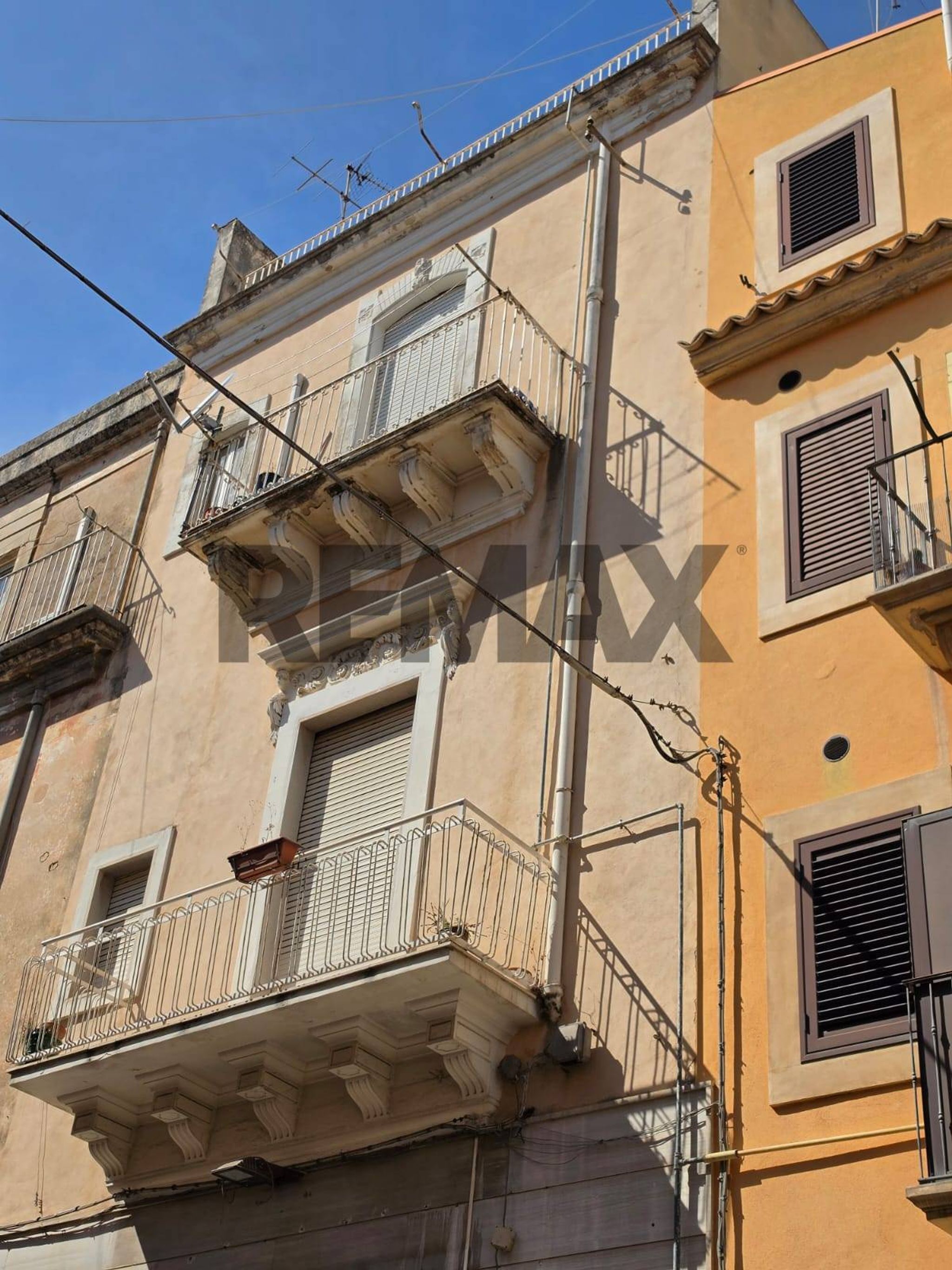 Edificio all'aperto