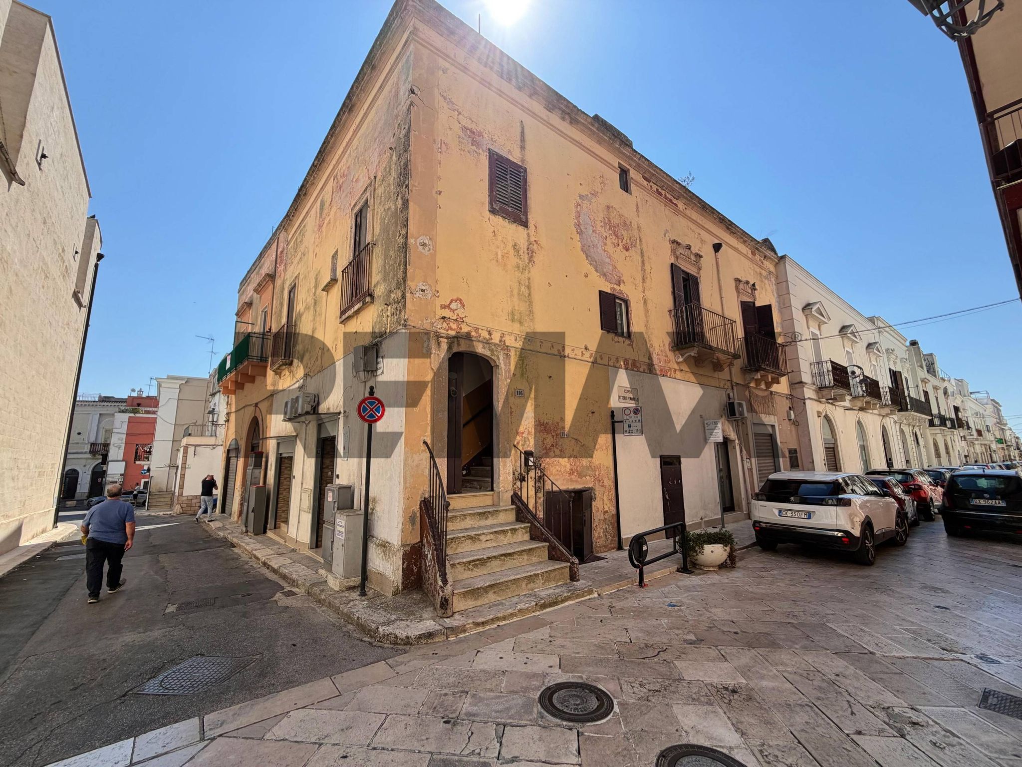 Edificio all'aperto