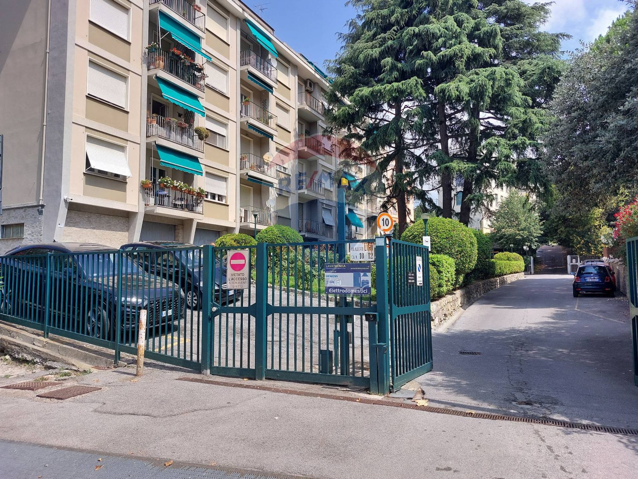 Edificio all'aperto