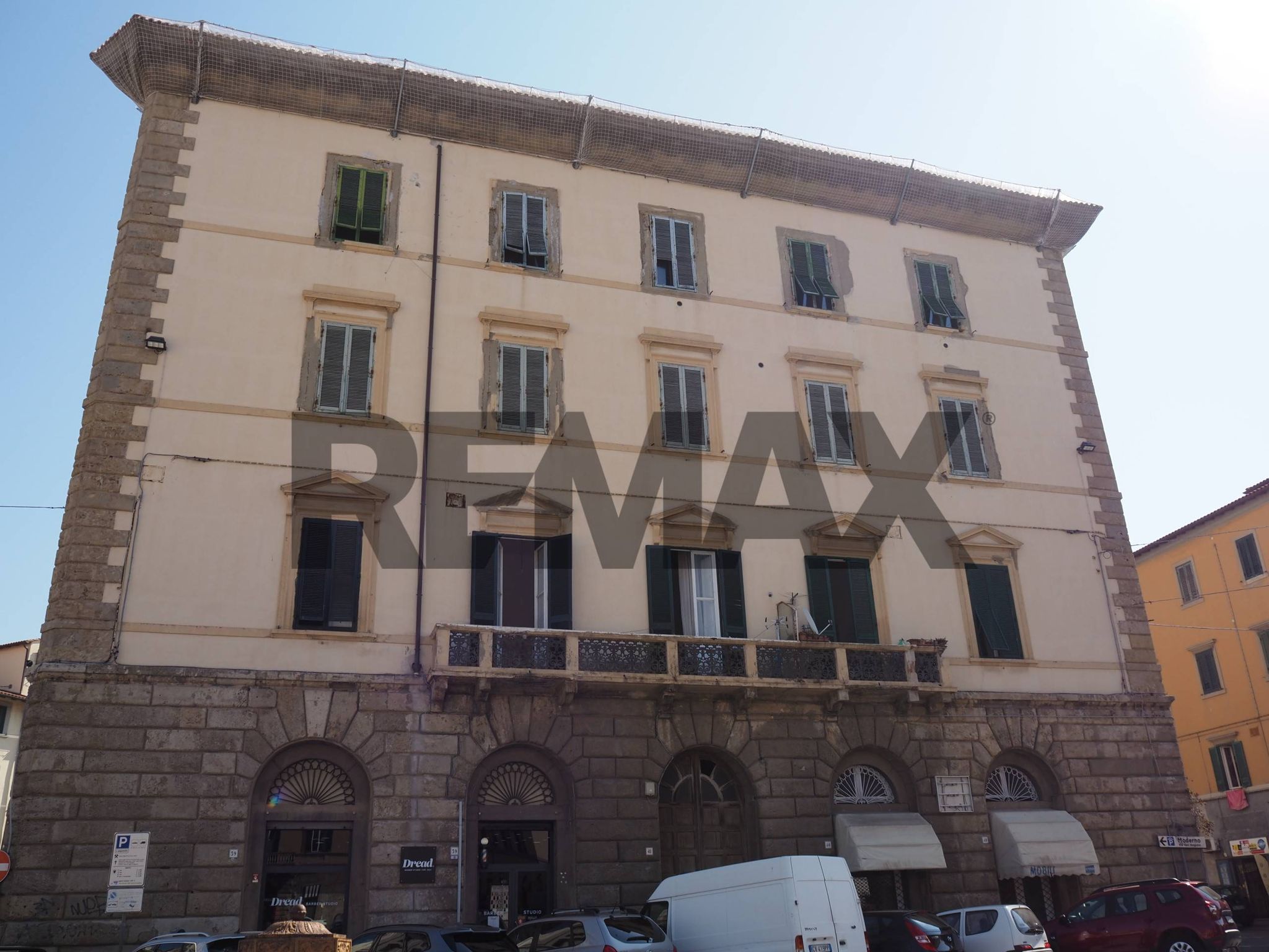 Edificio all'aperto