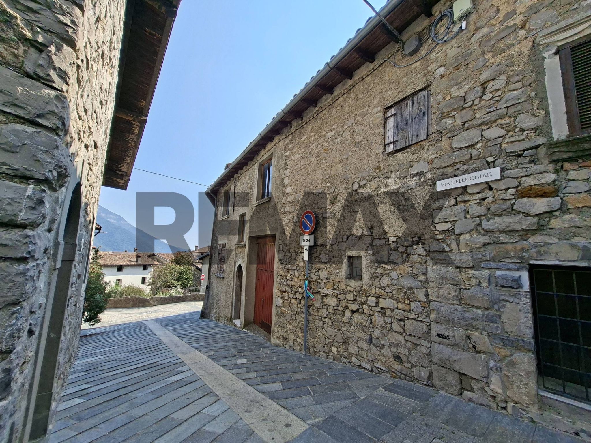 Edificio all'aperto