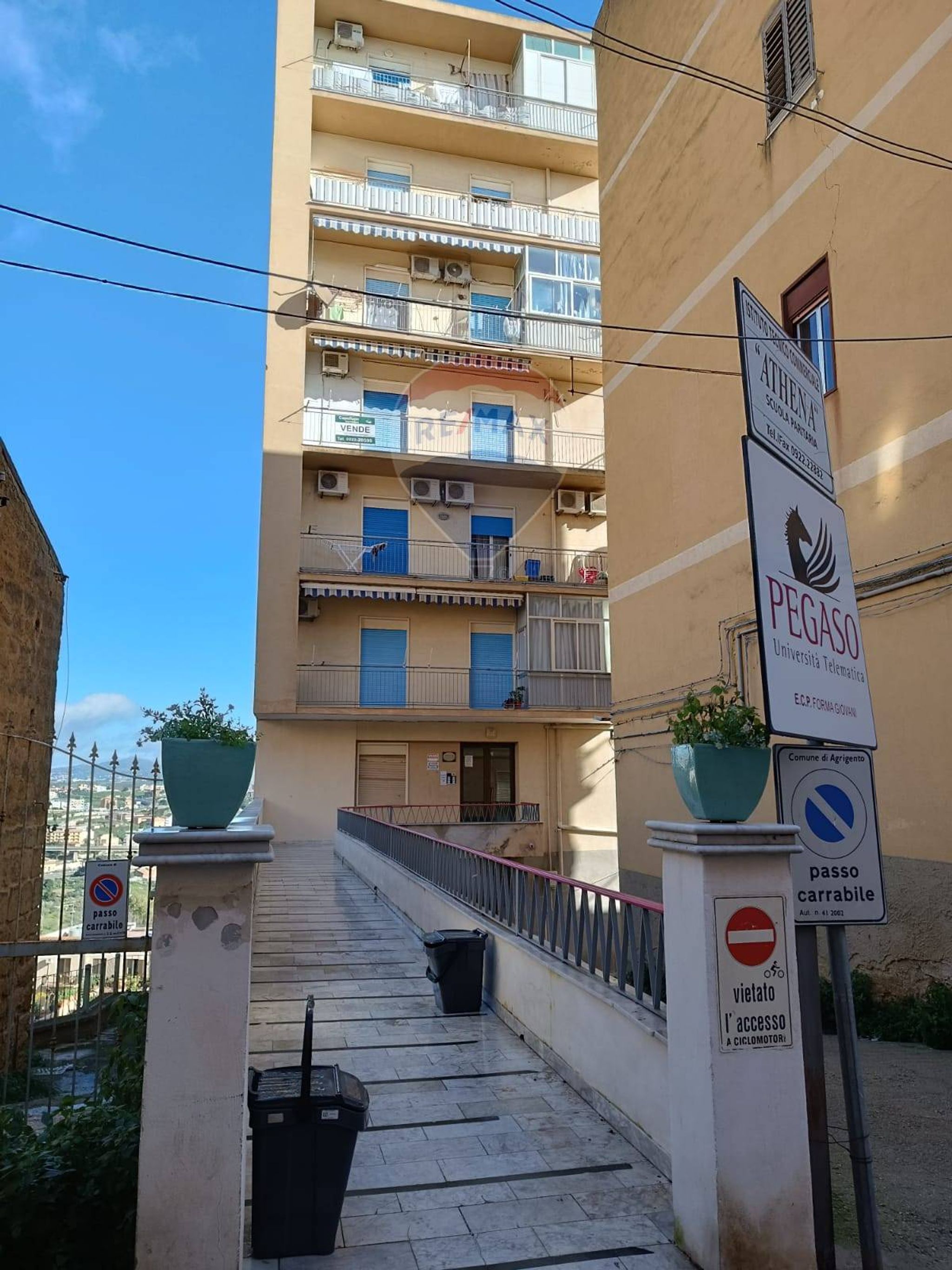 Edificio all'aperto