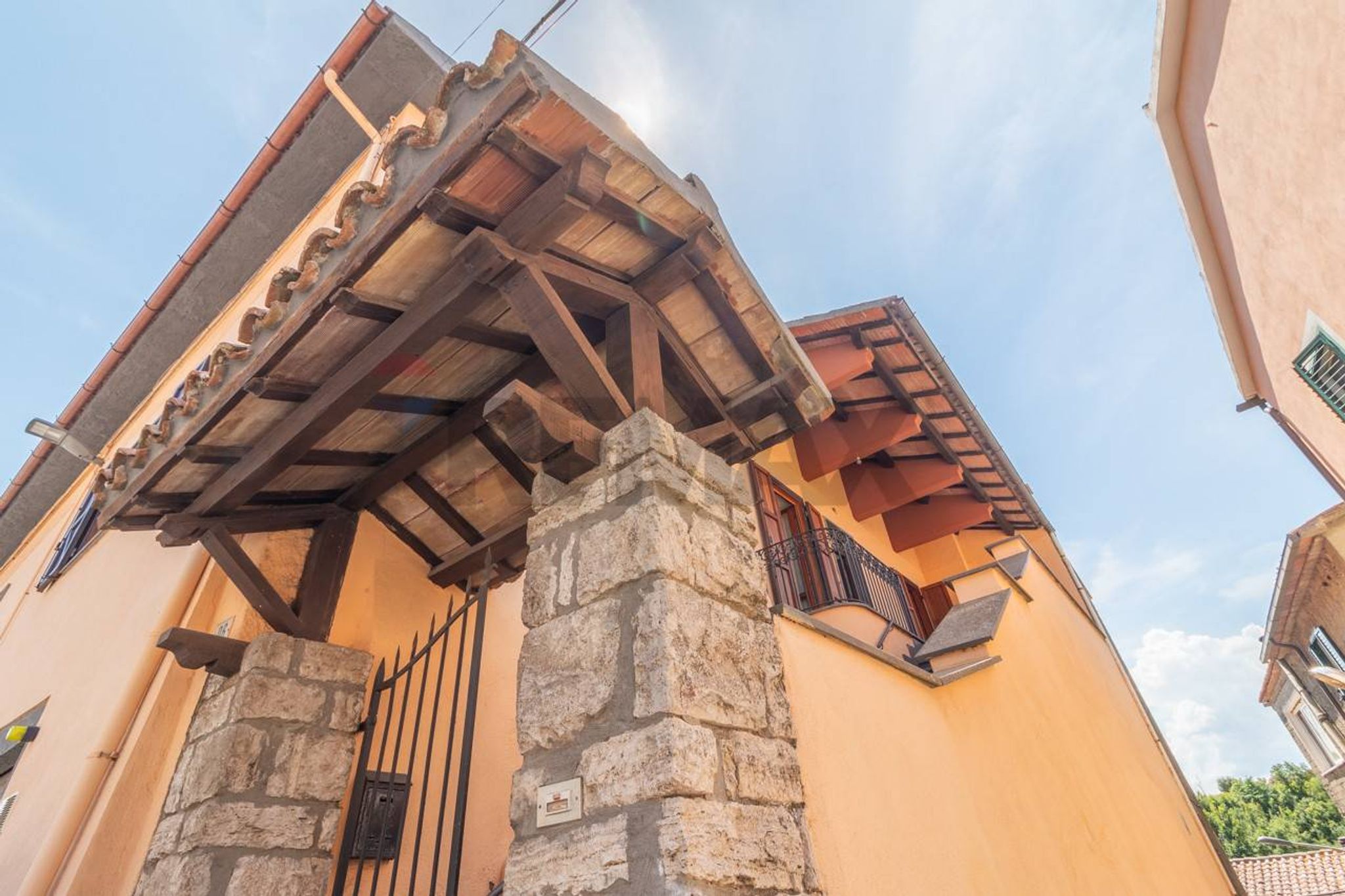 Edificio all'aperto