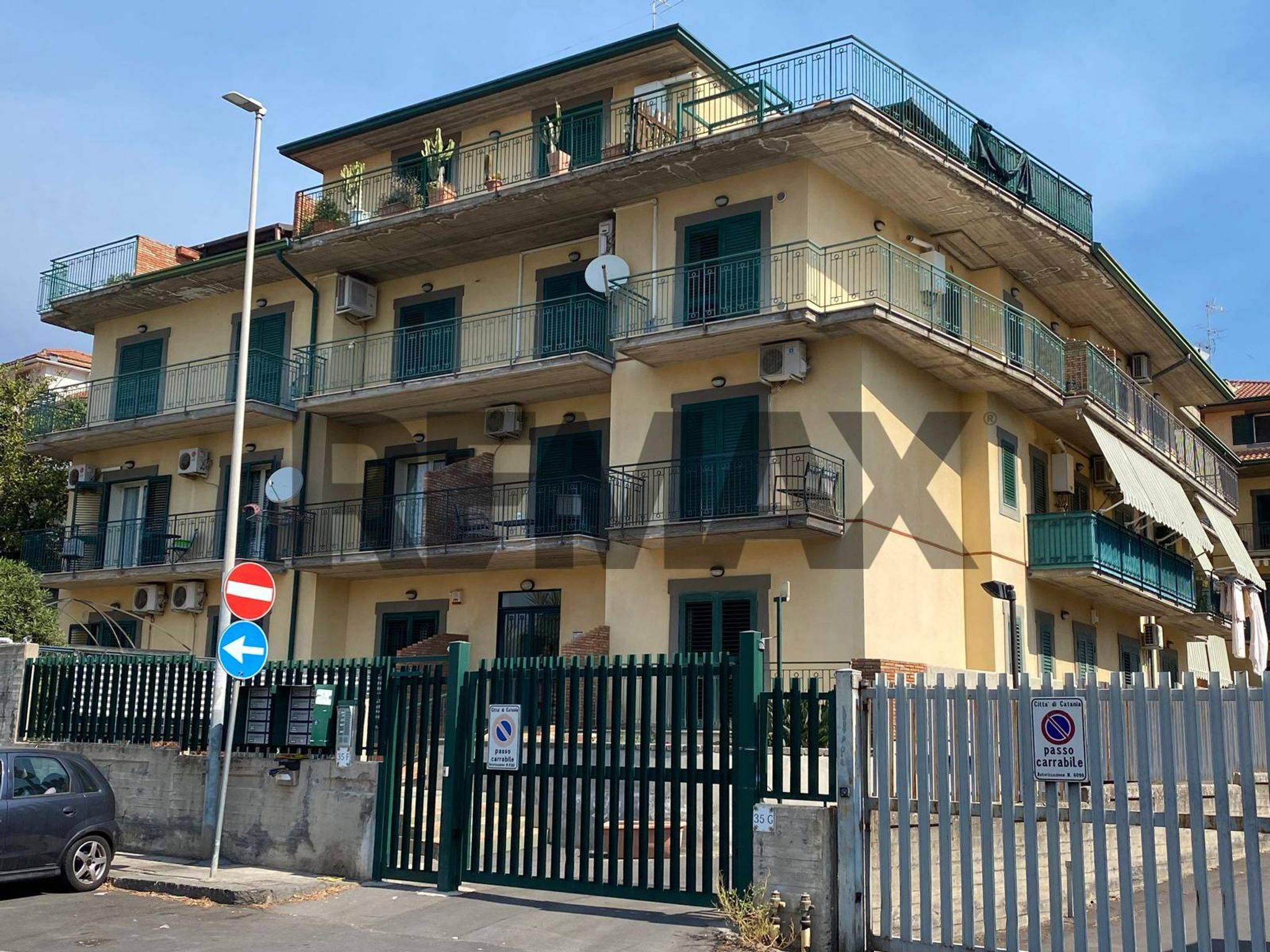 Edificio all'aperto