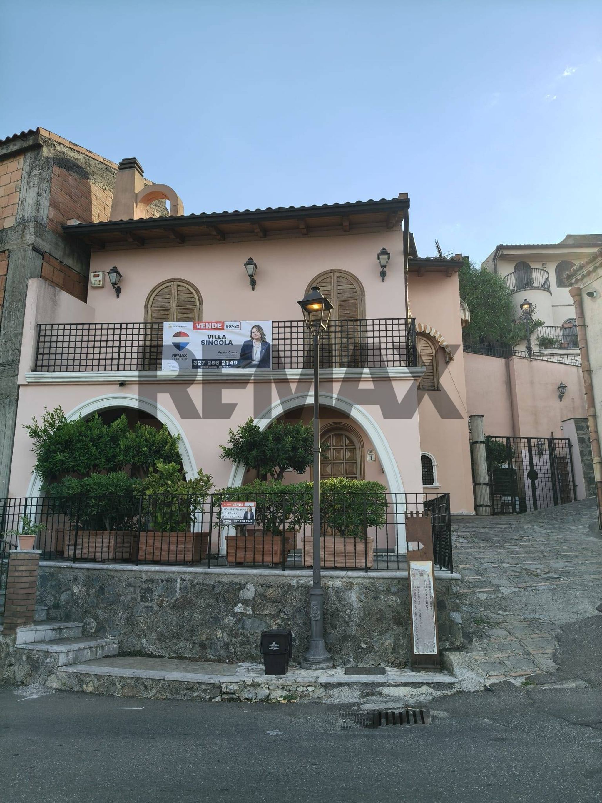 Immobile a Savoca