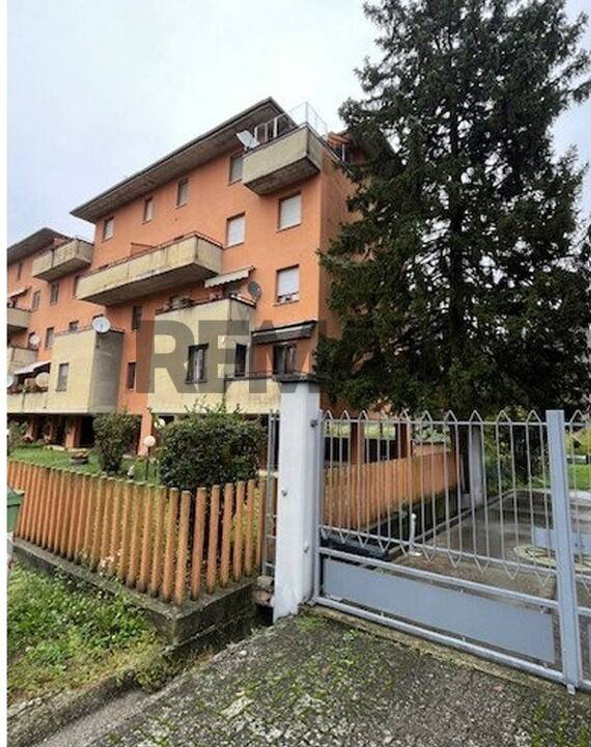Edificio all'aperto