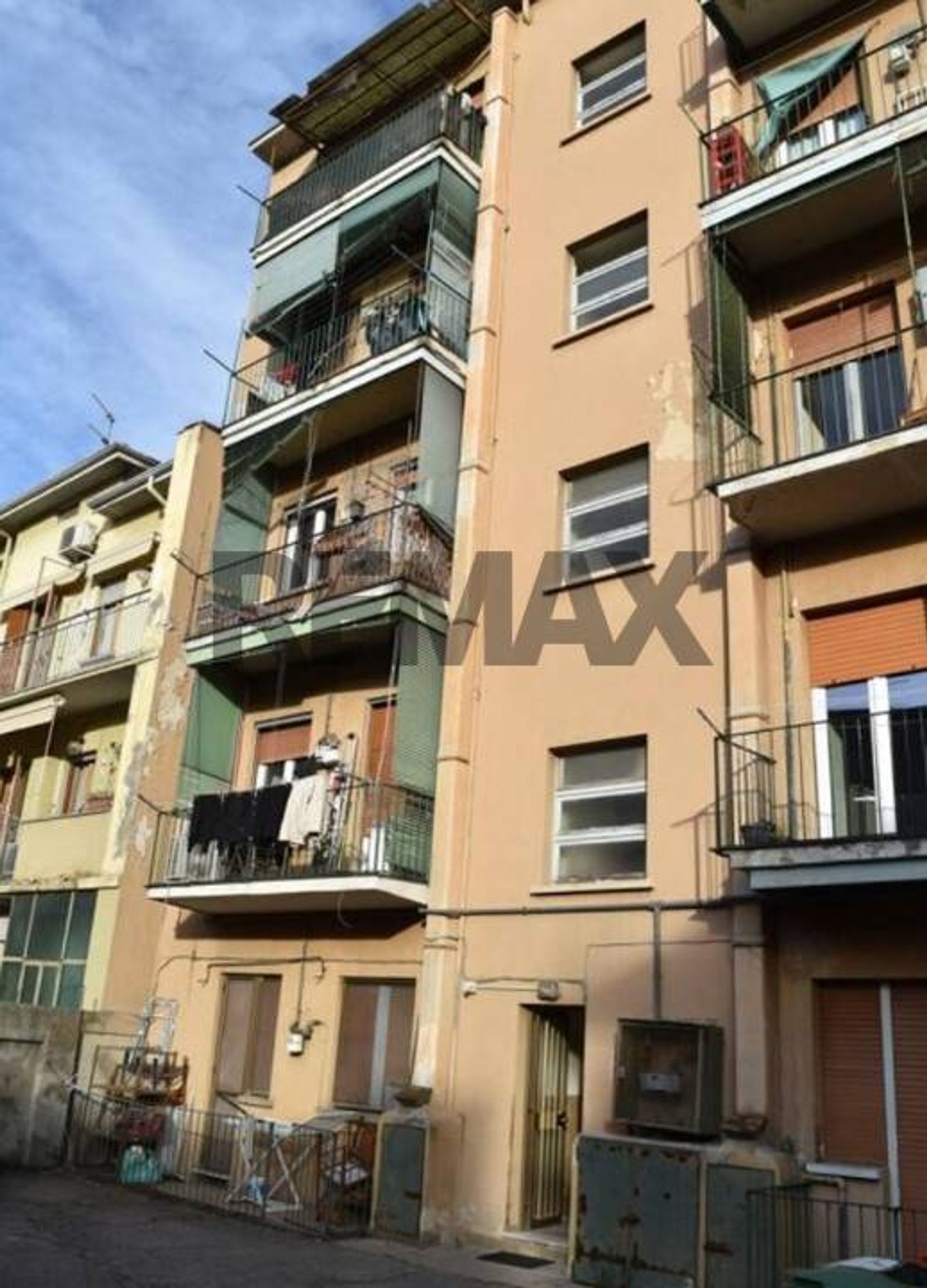 Edificio all'aperto