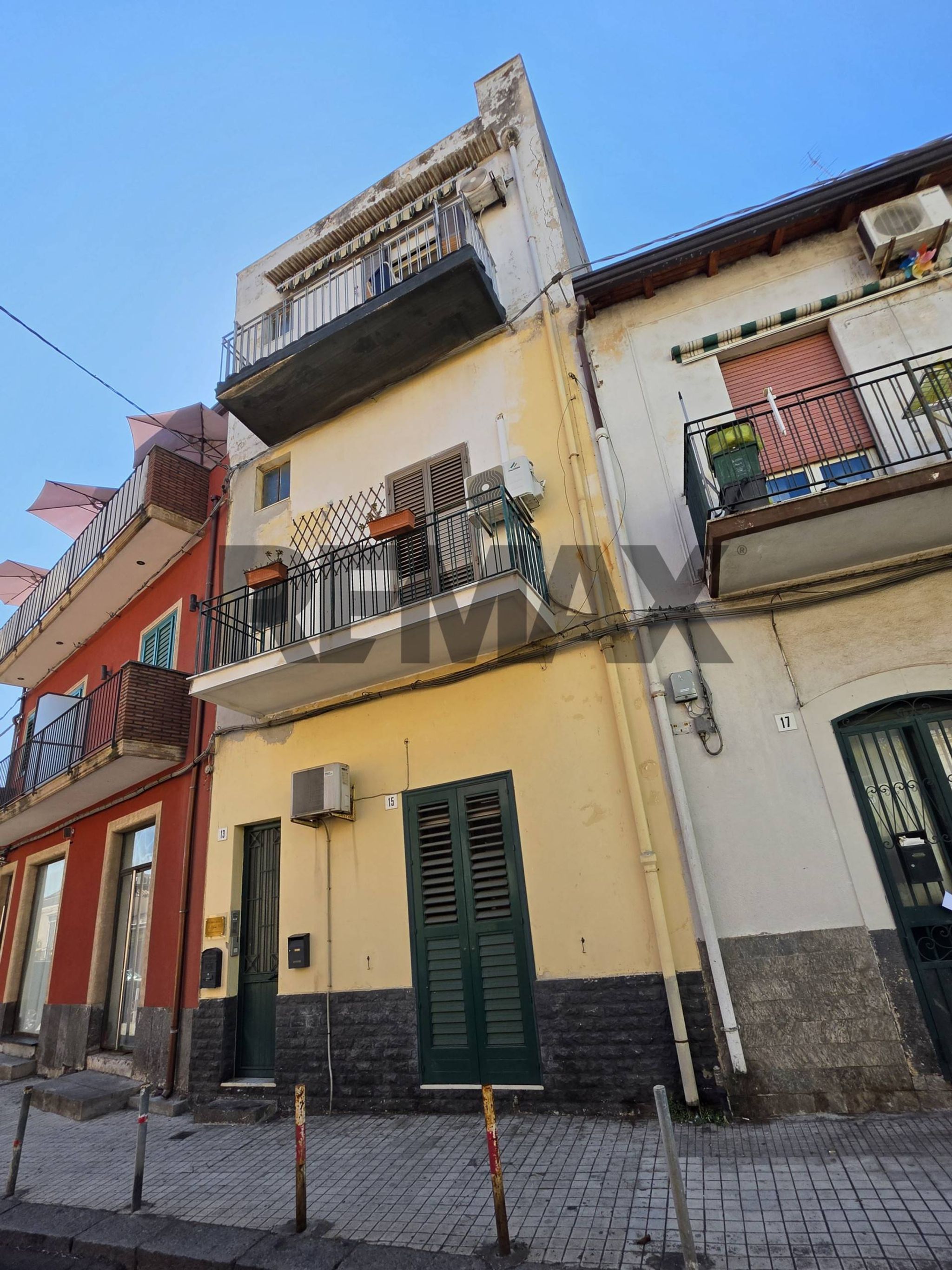 Edificio all'aperto