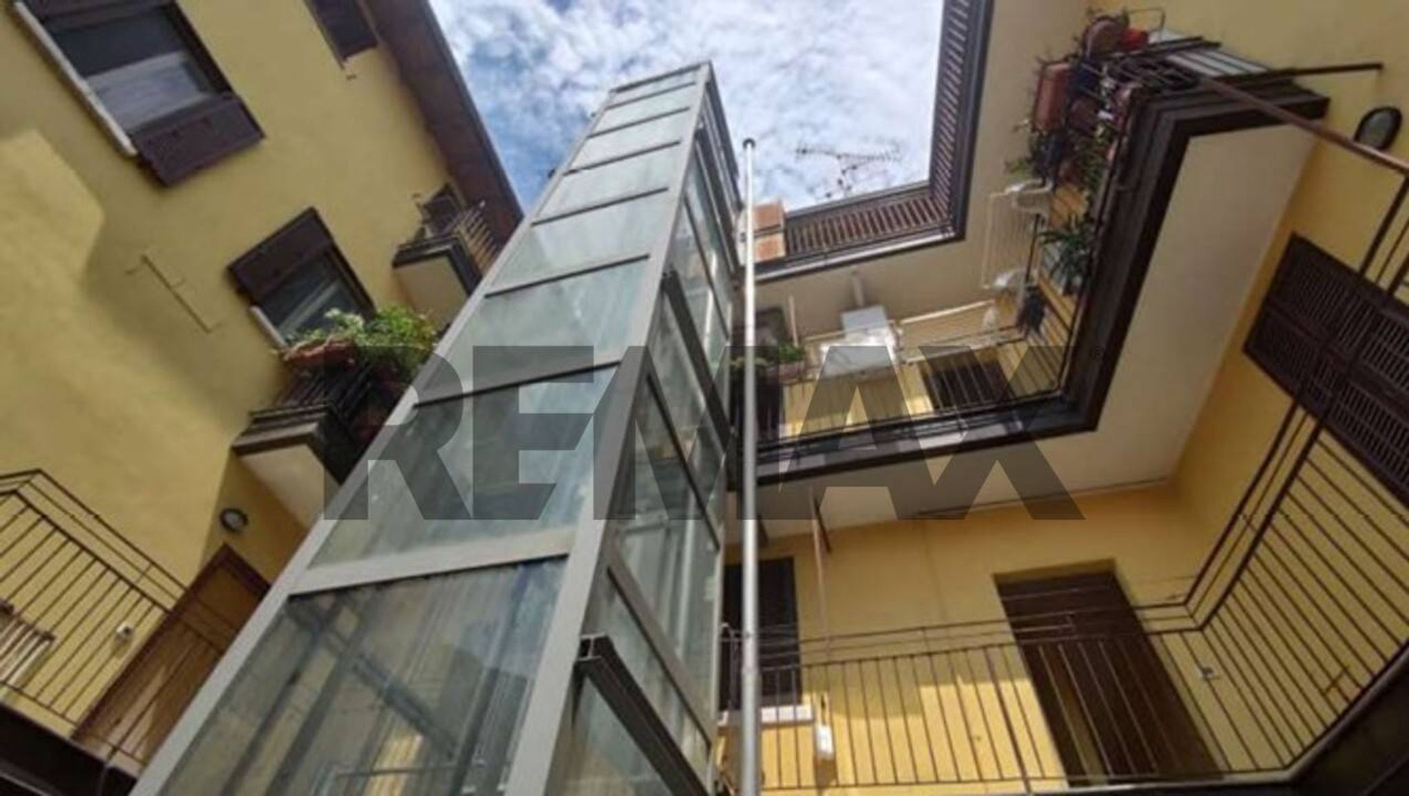 Edificio all'aperto