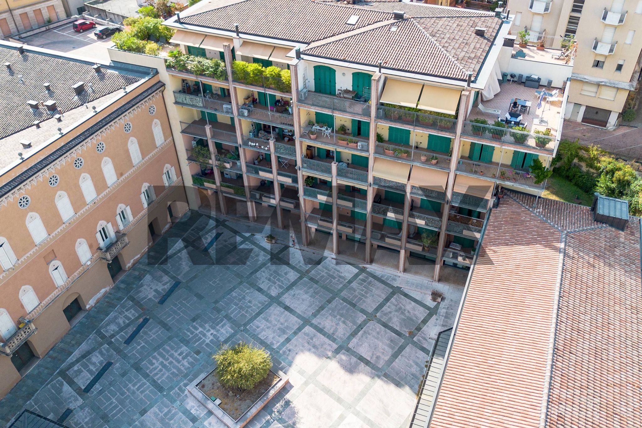 Edificio all'aperto