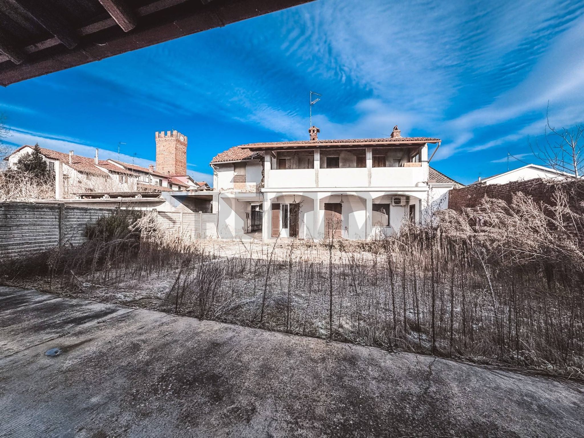 Immobile a Palestro