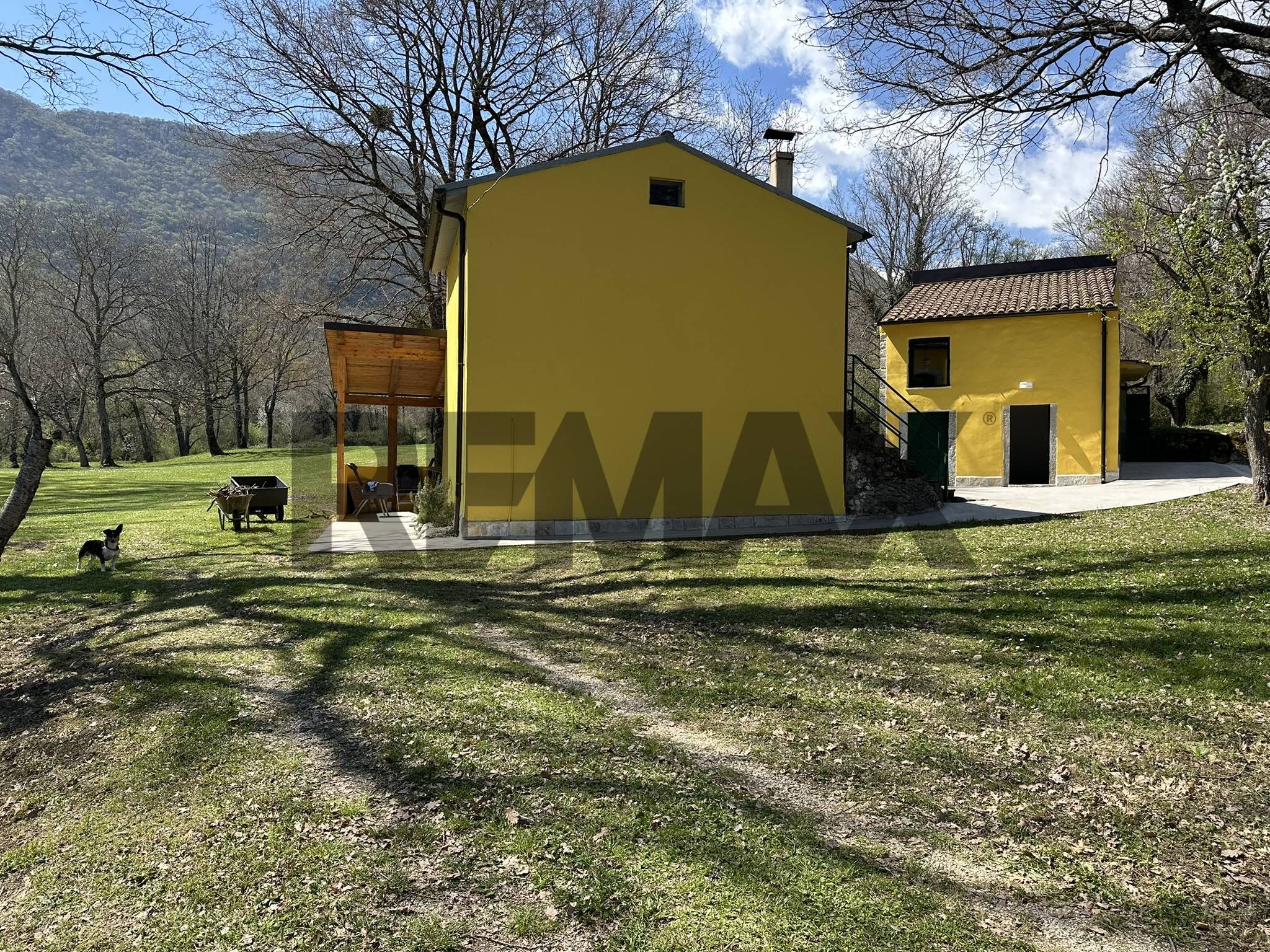 Casa all'aperto