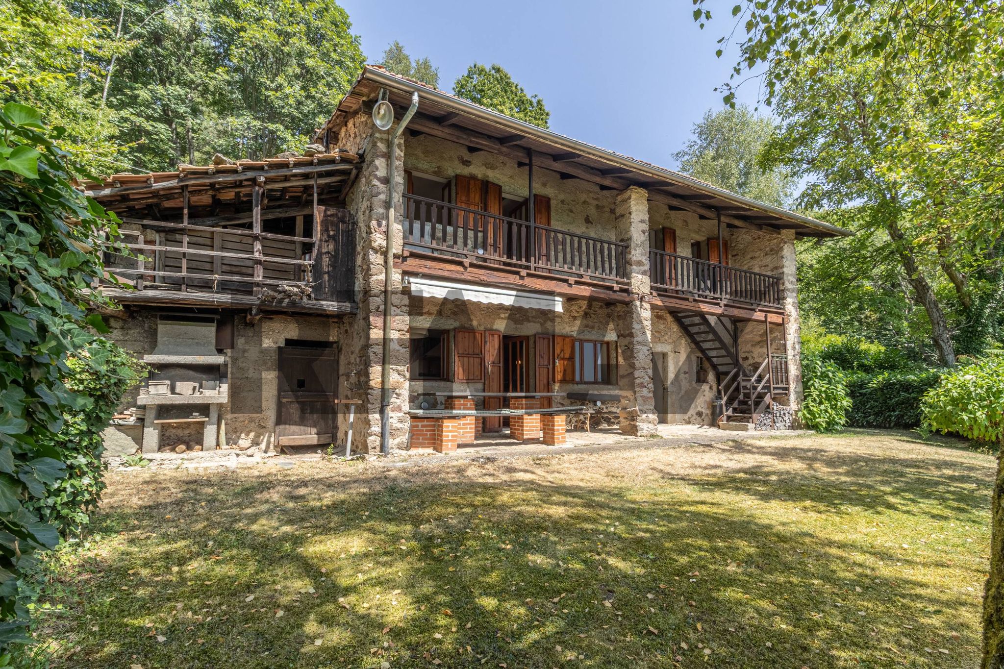 Property in Netro