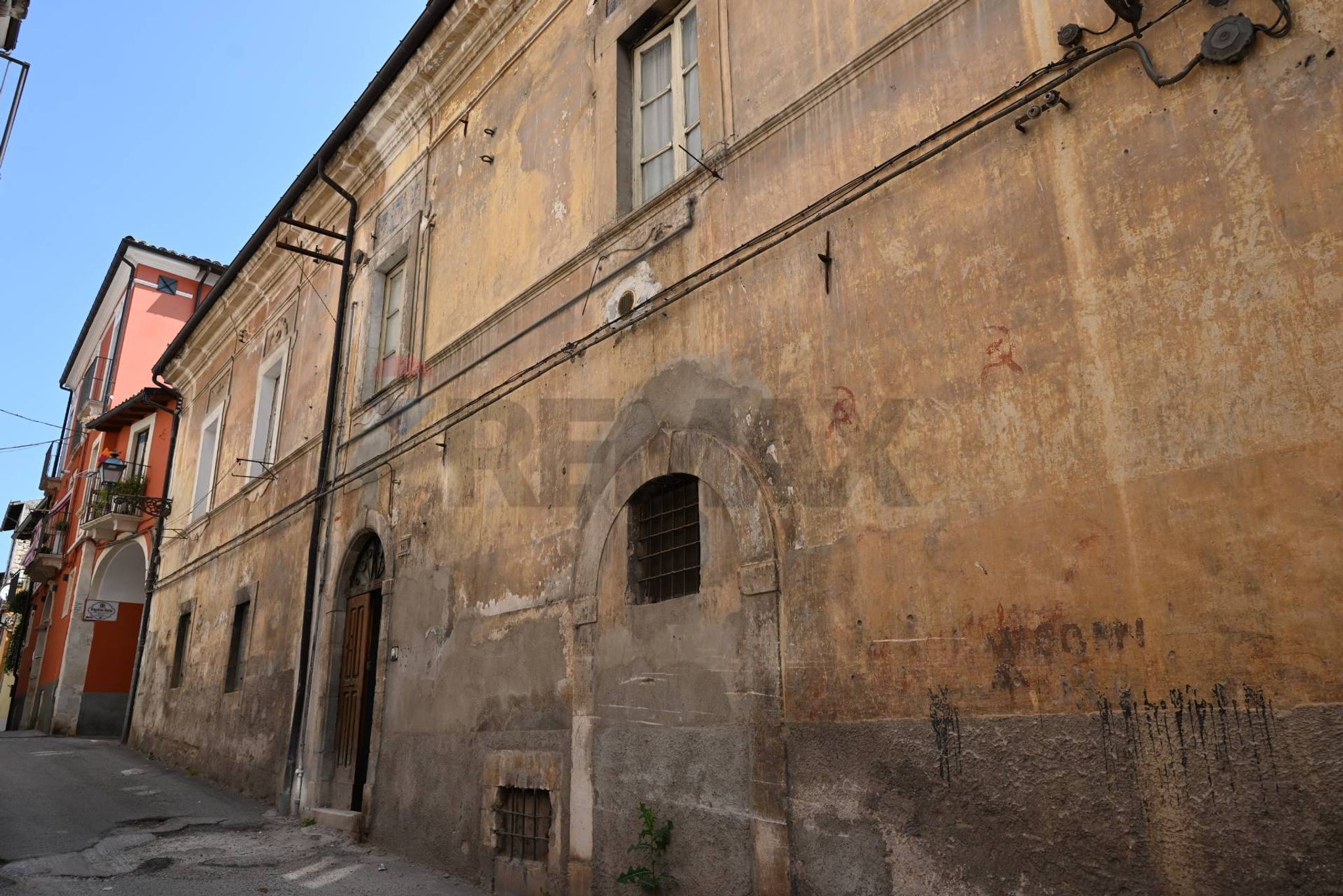 Edificio all'aperto