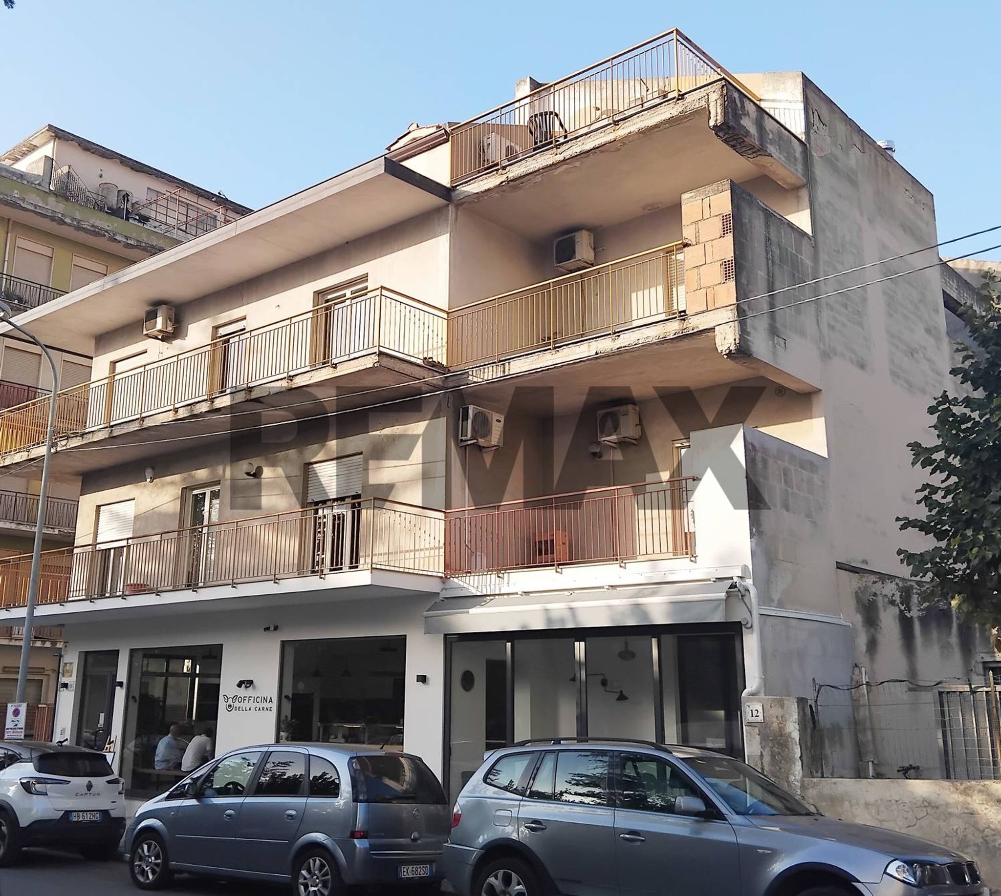 Edificio all'aperto
