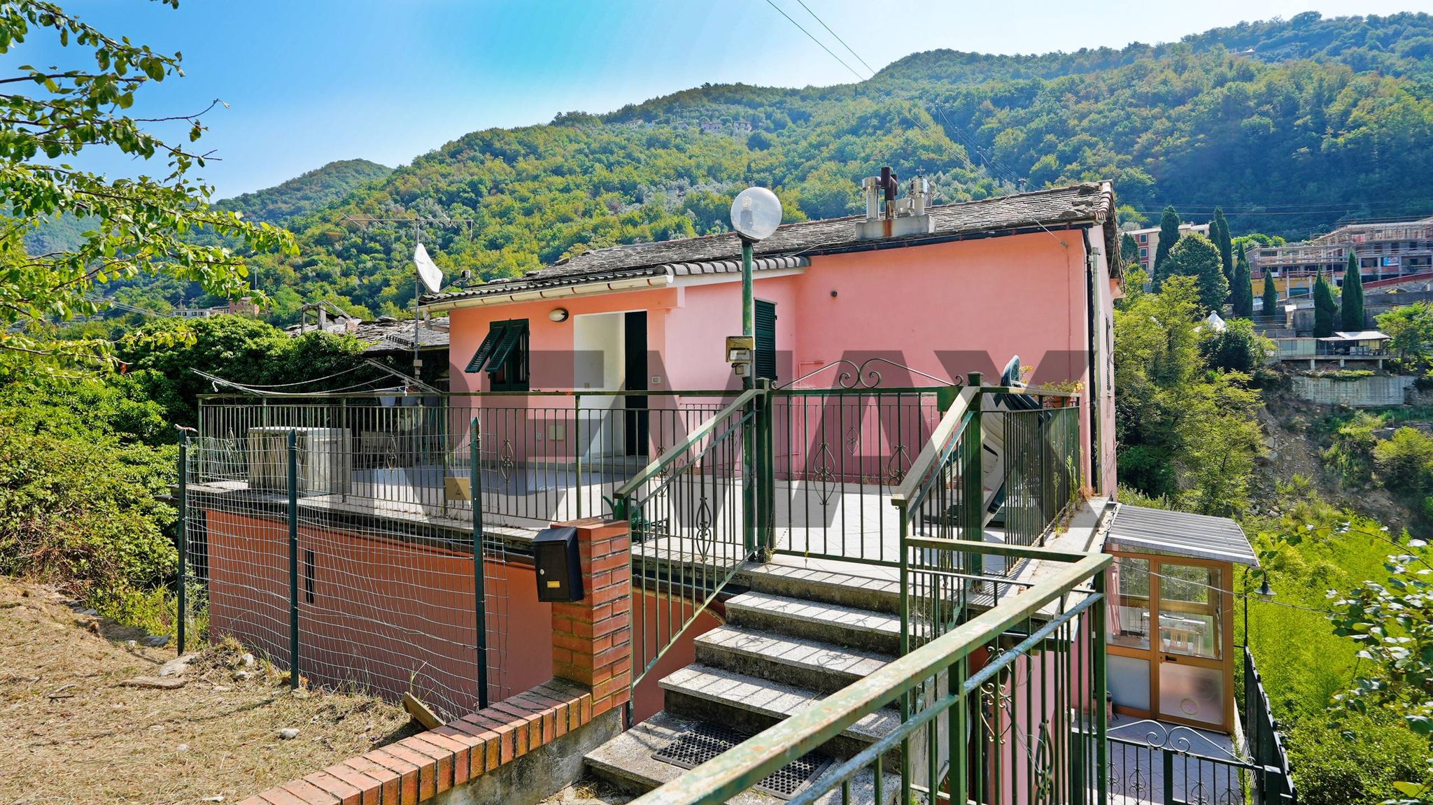Property in Avegno