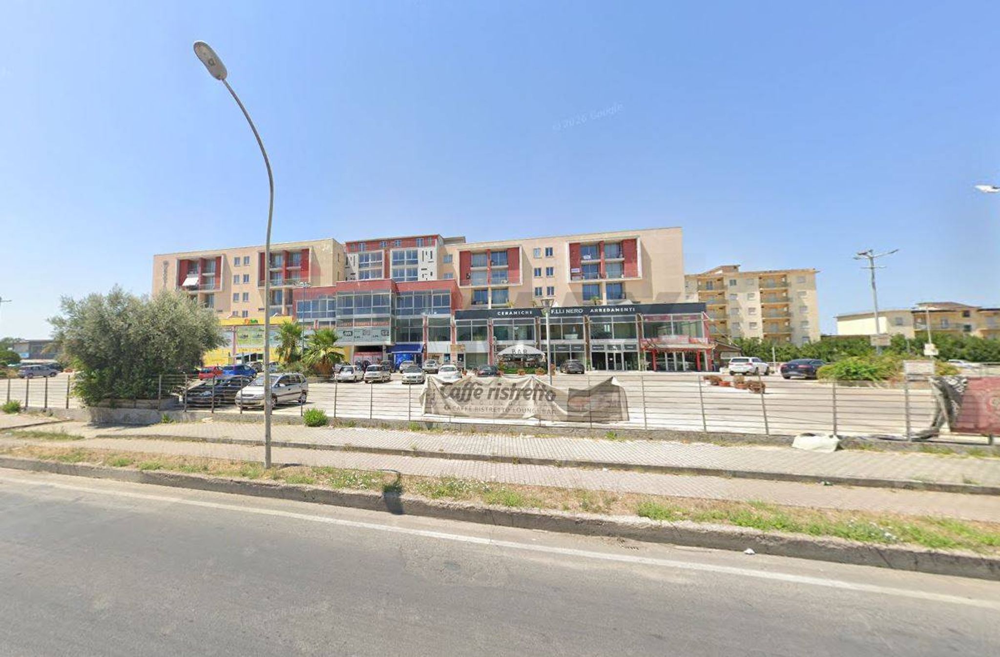 Edificio all'aperto