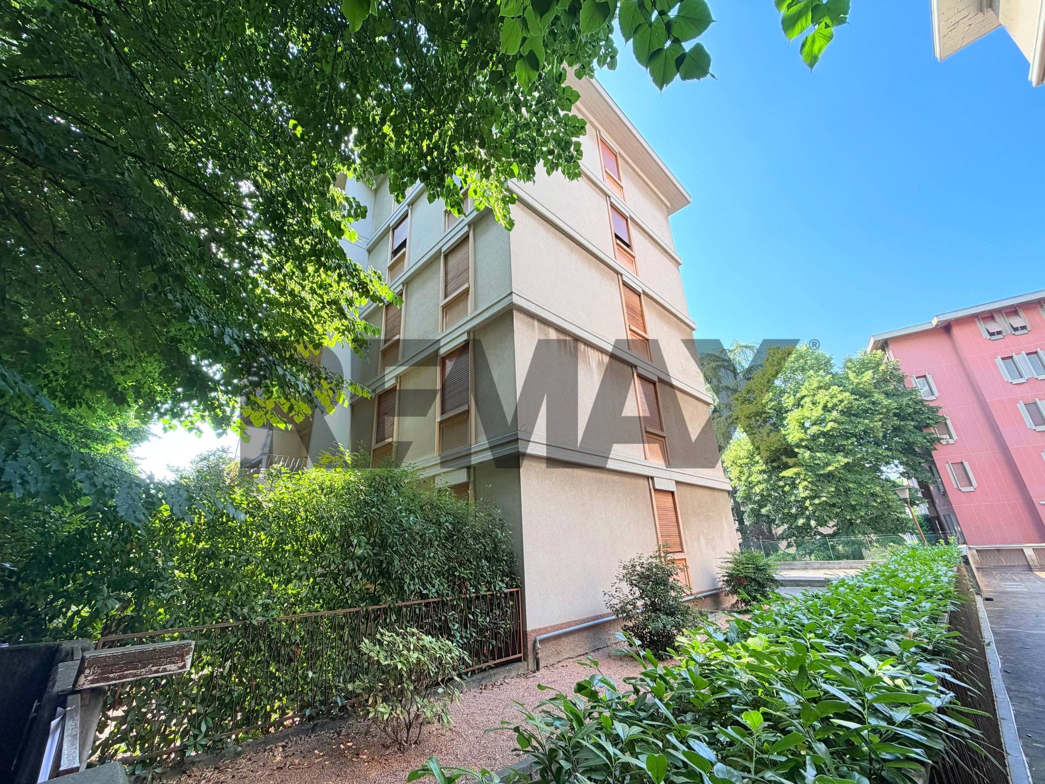 Edificio all'aperto