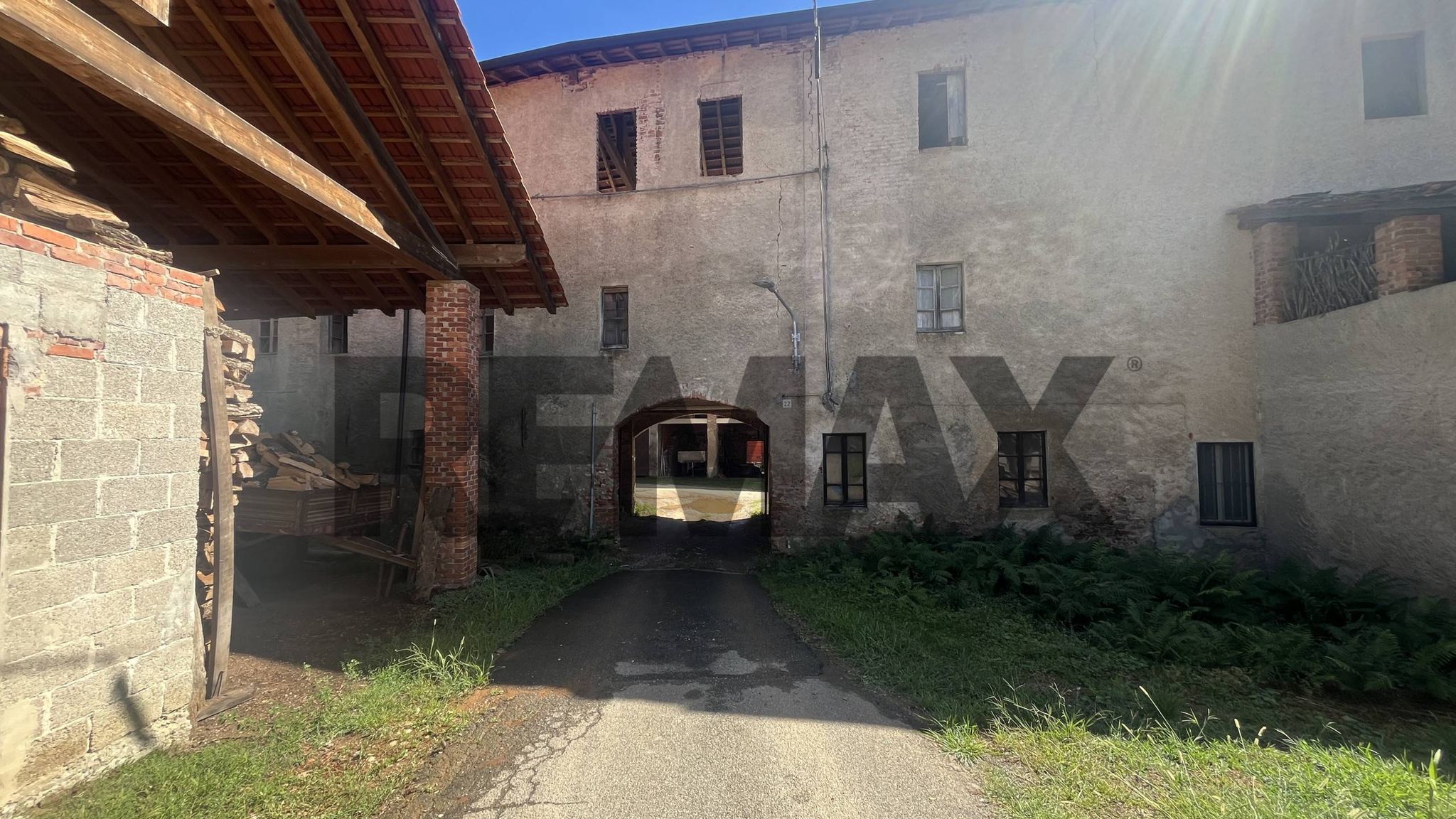 Edificio all'aperto