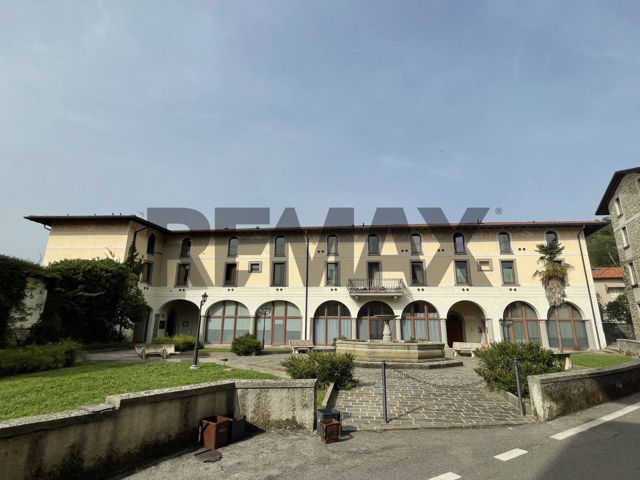 Edificio all'aperto