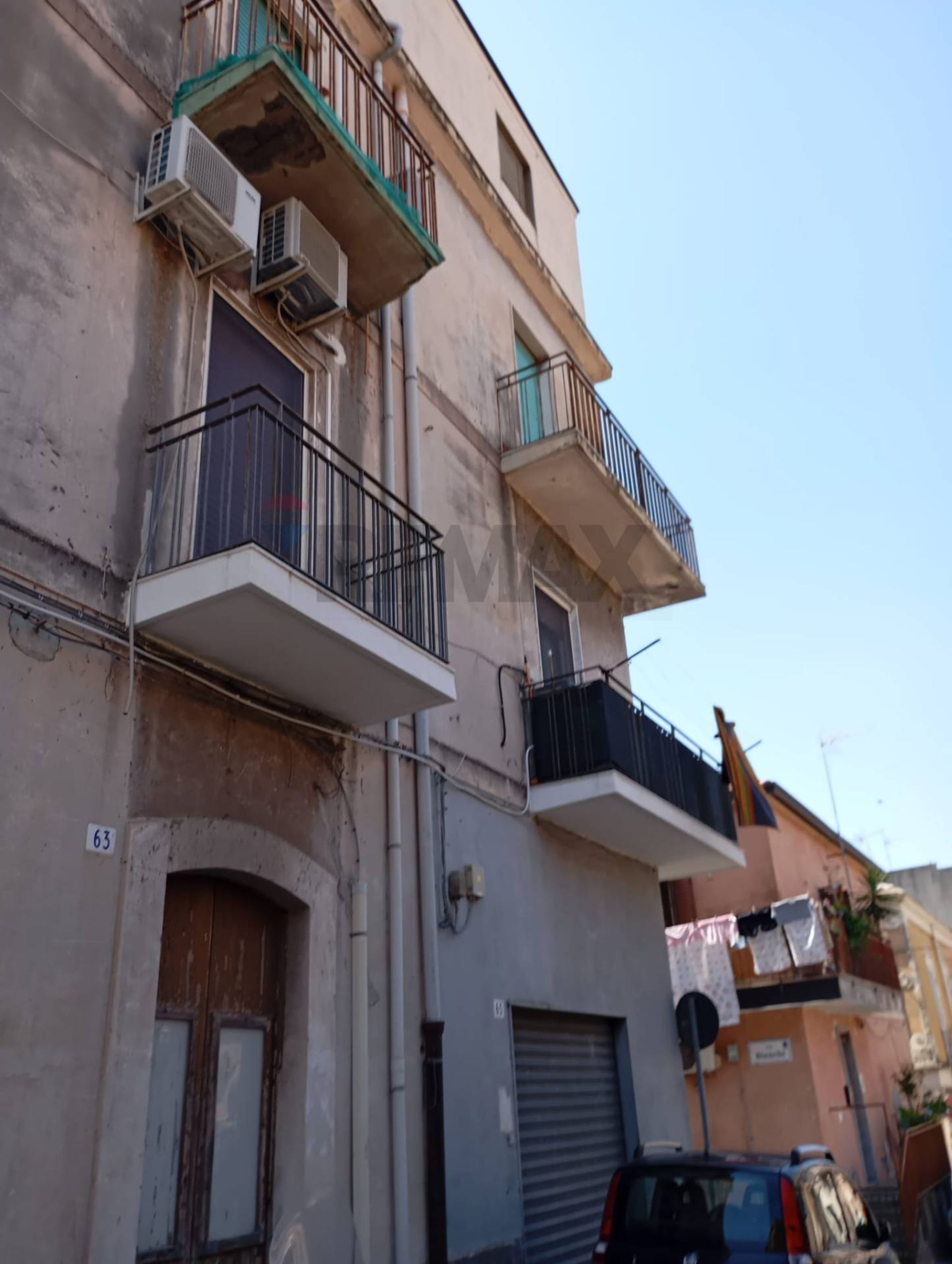 Edificio all'aperto