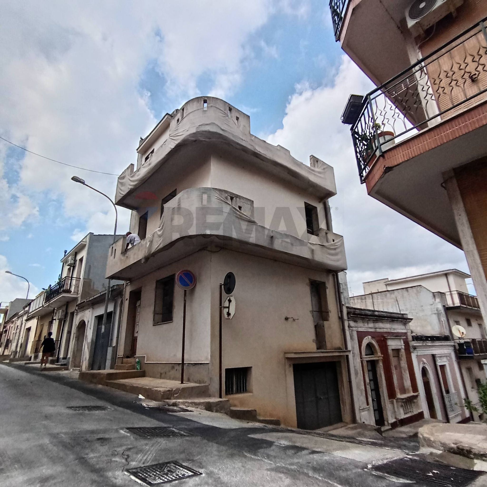 Edificio all'aperto