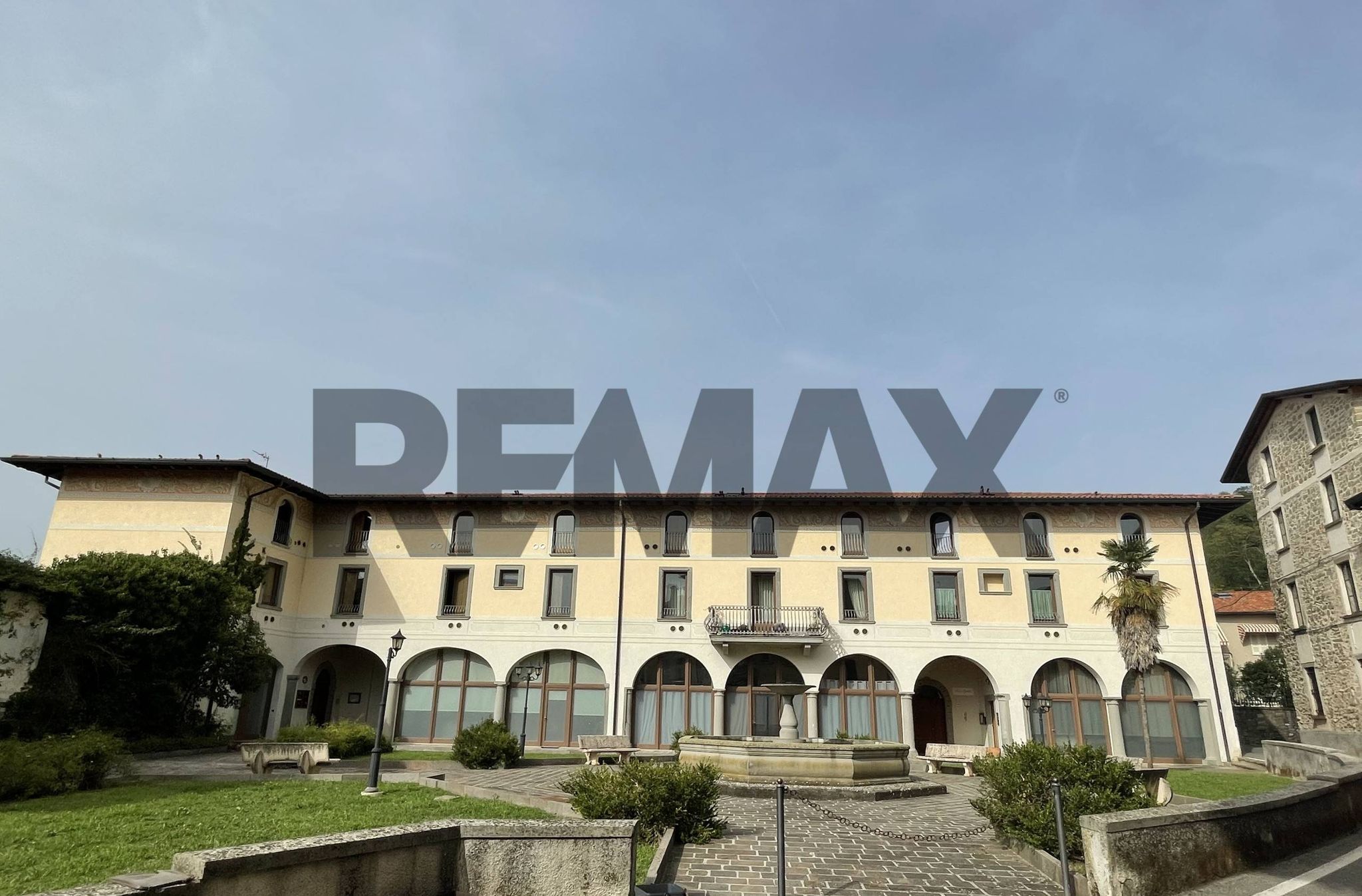 Edificio all'aperto