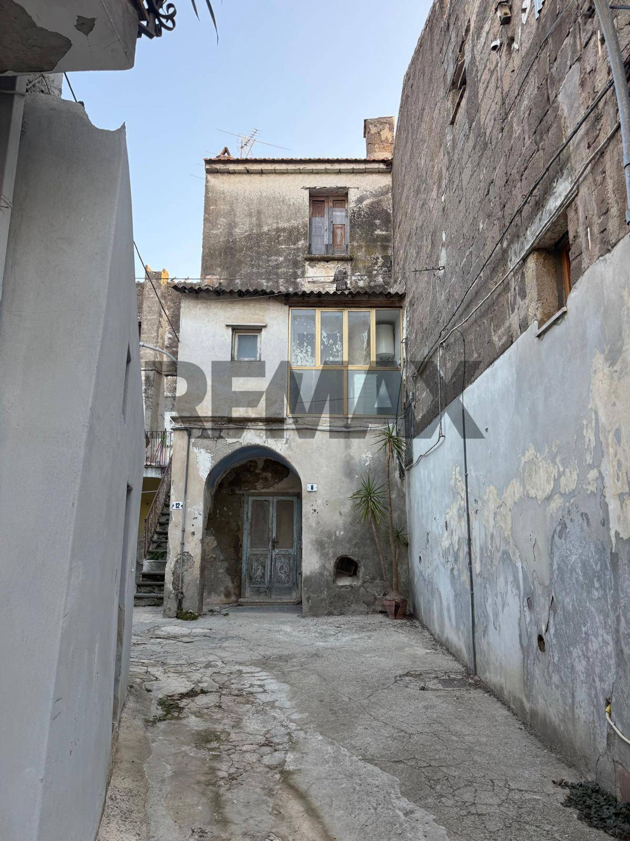 Property in Carinola