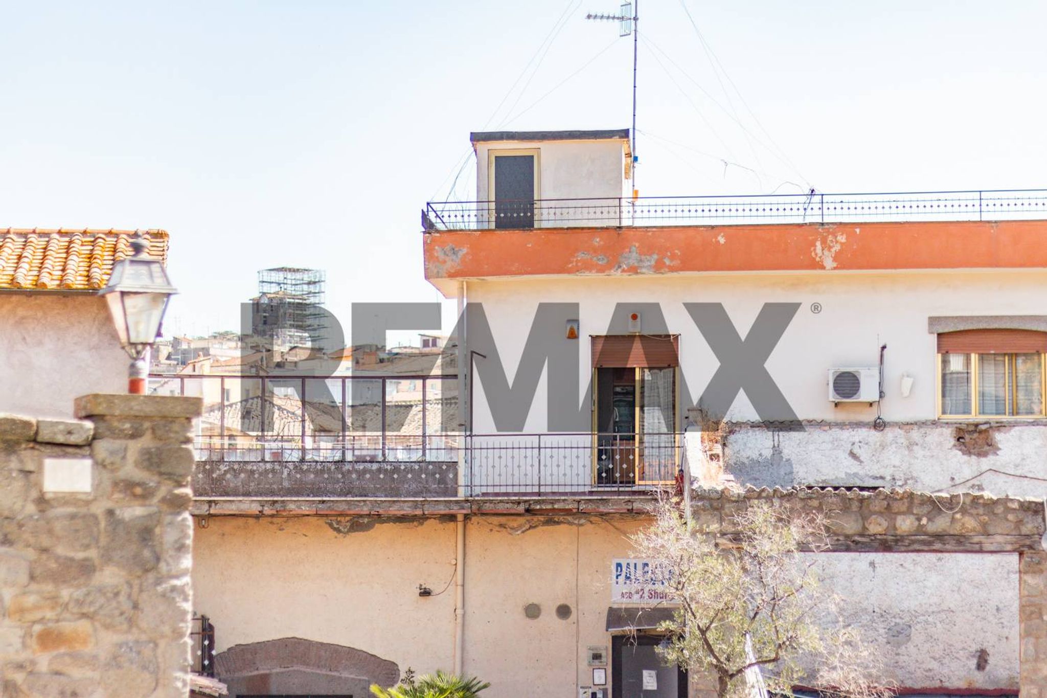 Edificio all'aperto