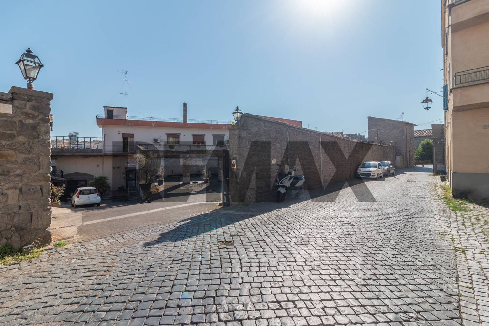 Edificio all'aperto