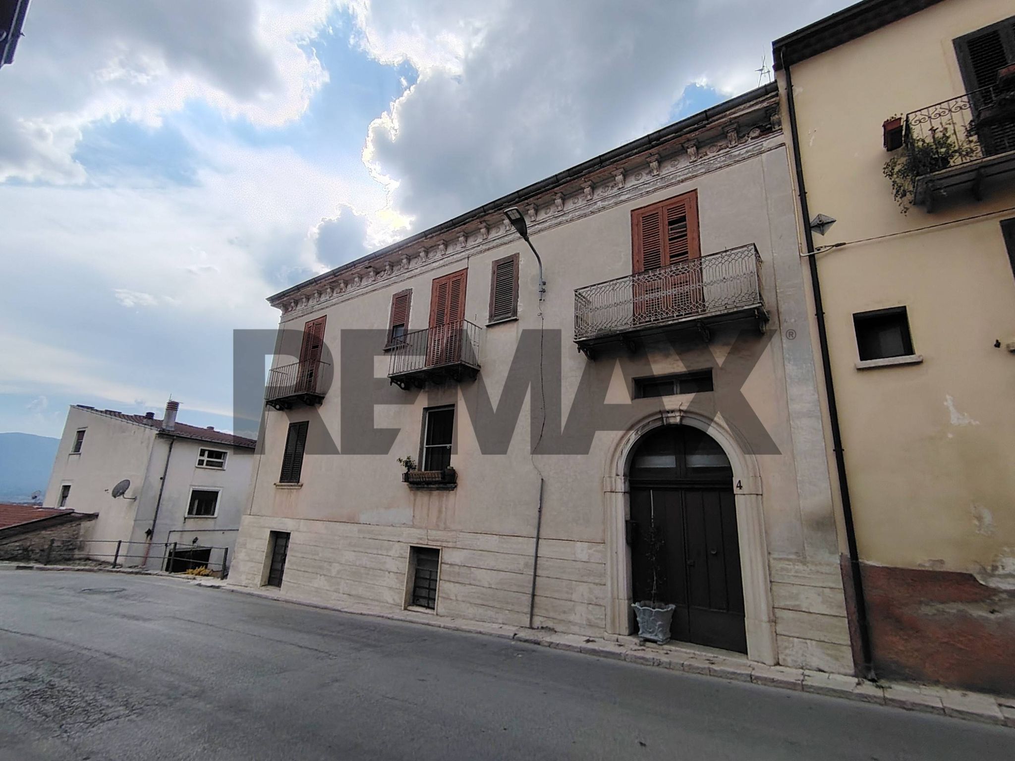 Edificio all'aperto