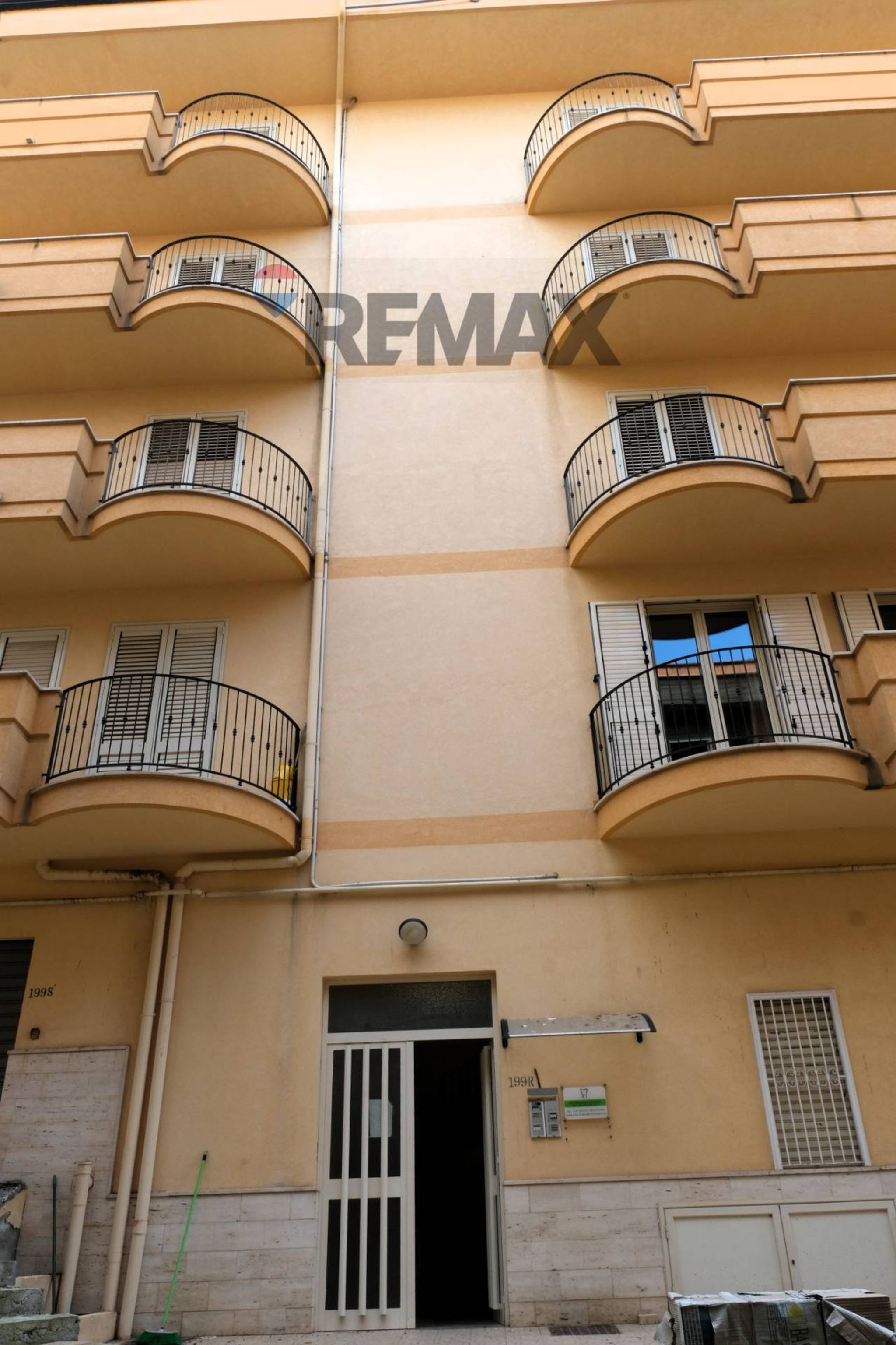 Edificio all'aperto