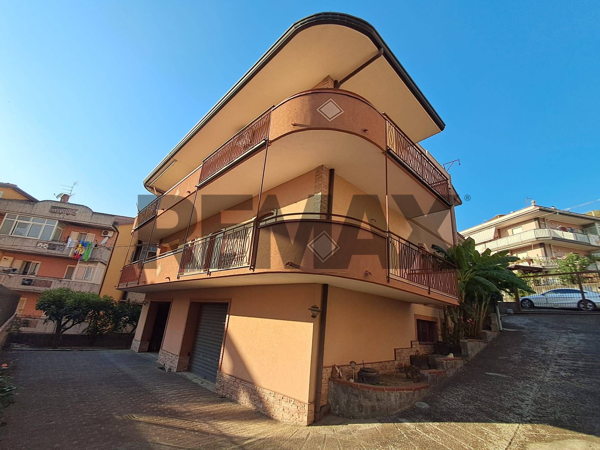 Edificio all'aperto