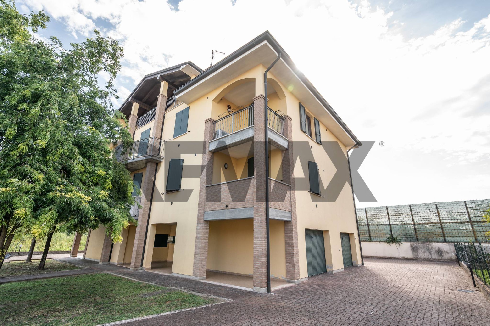 Edificio all'aperto
