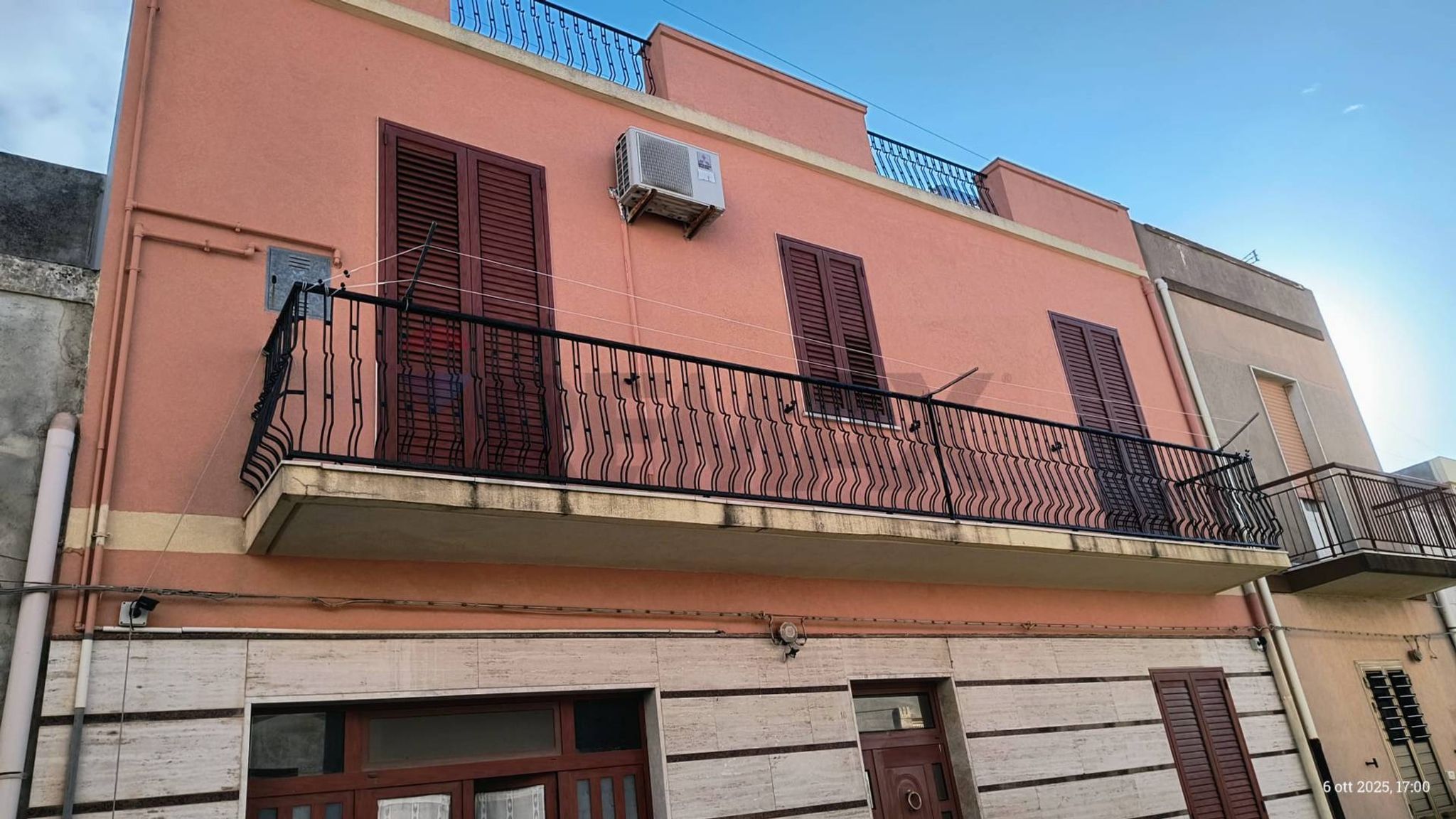 Edificio all'aperto