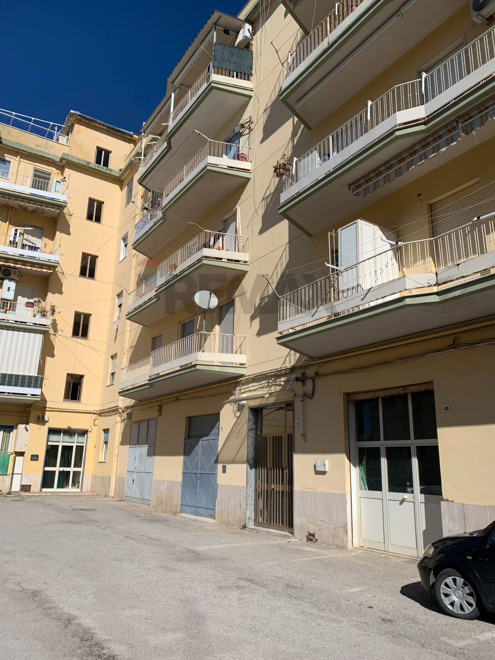 Edificio all'aperto