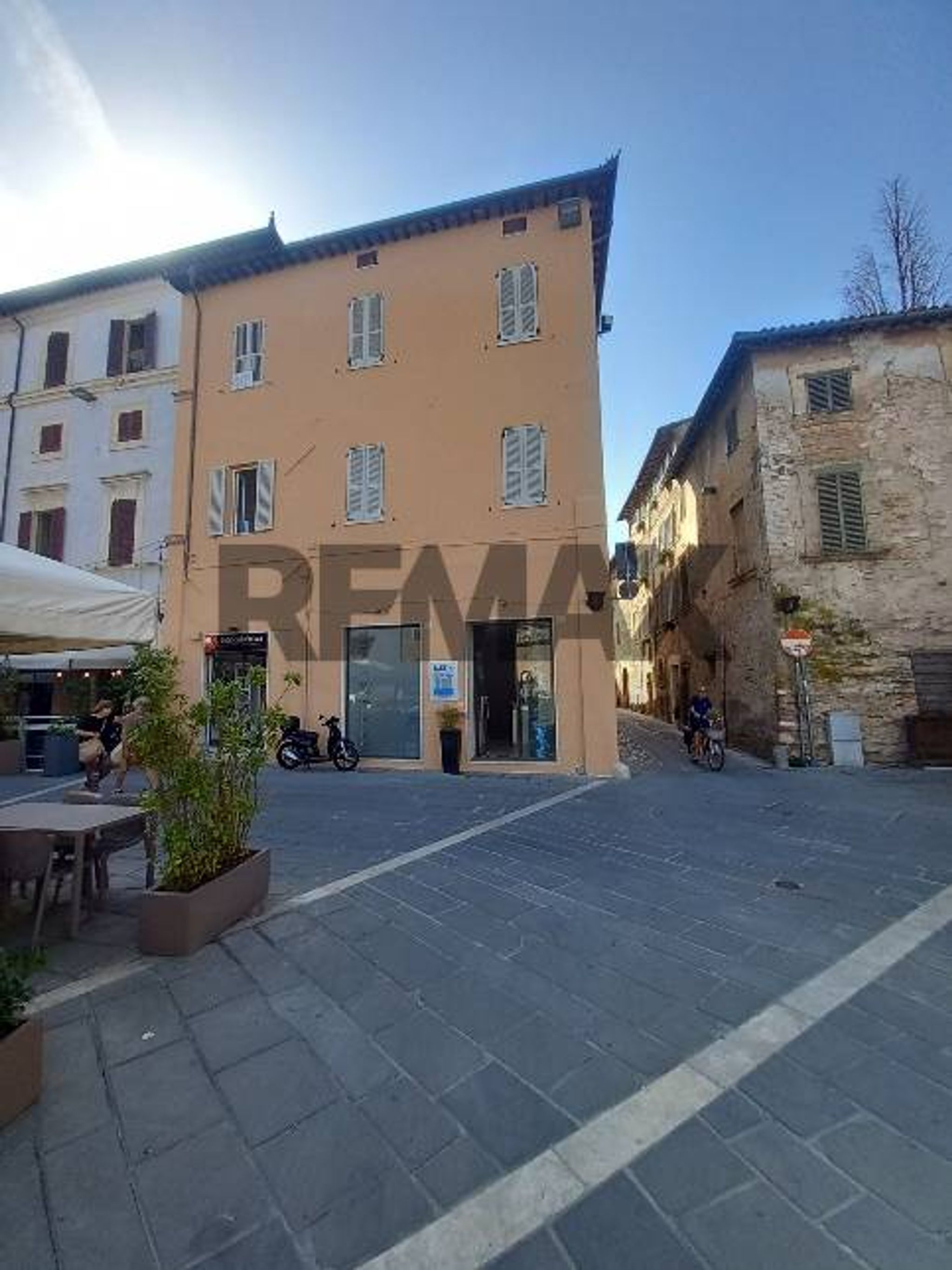 Immobile a Foligno