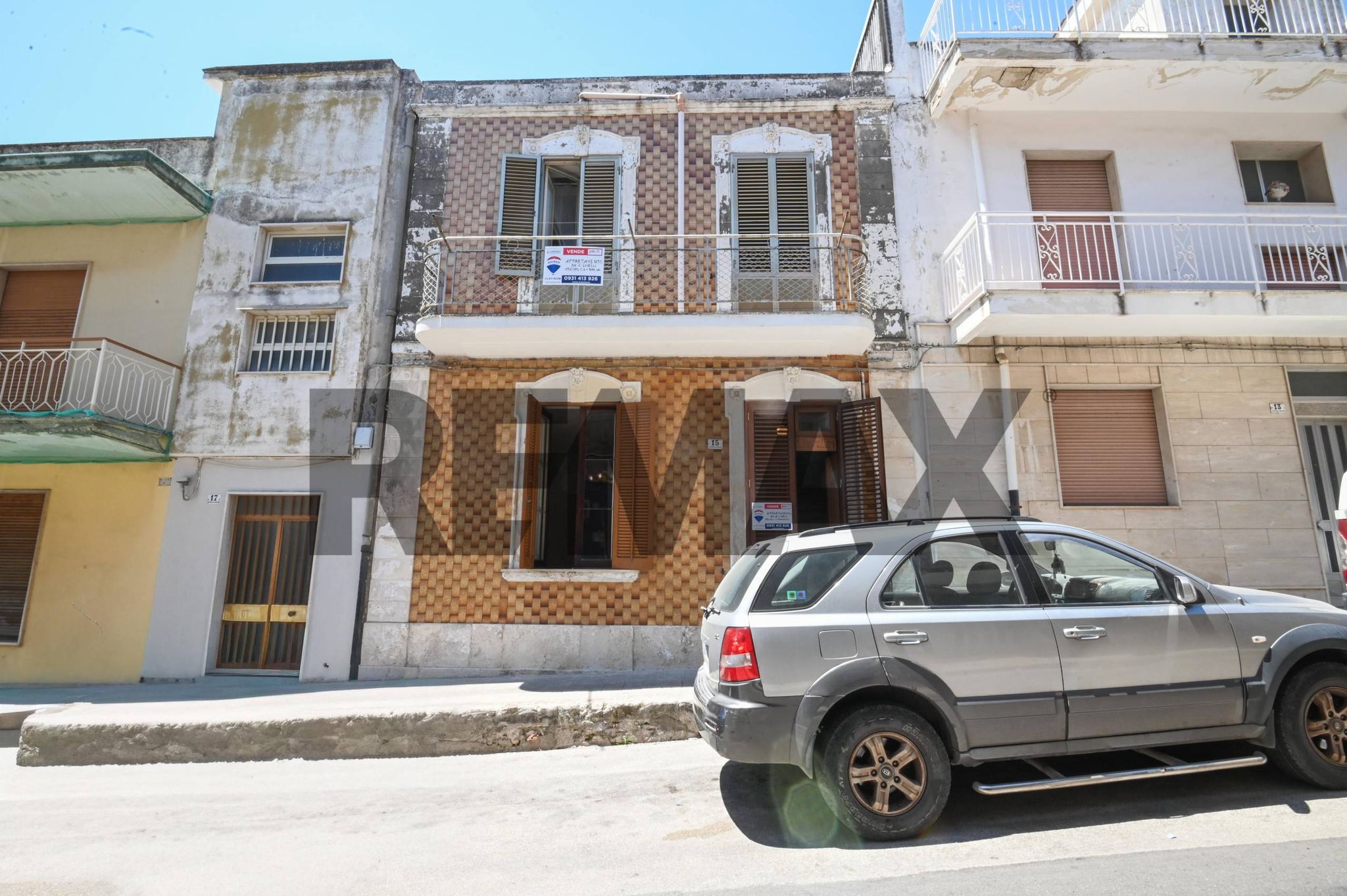 Edificio all'aperto