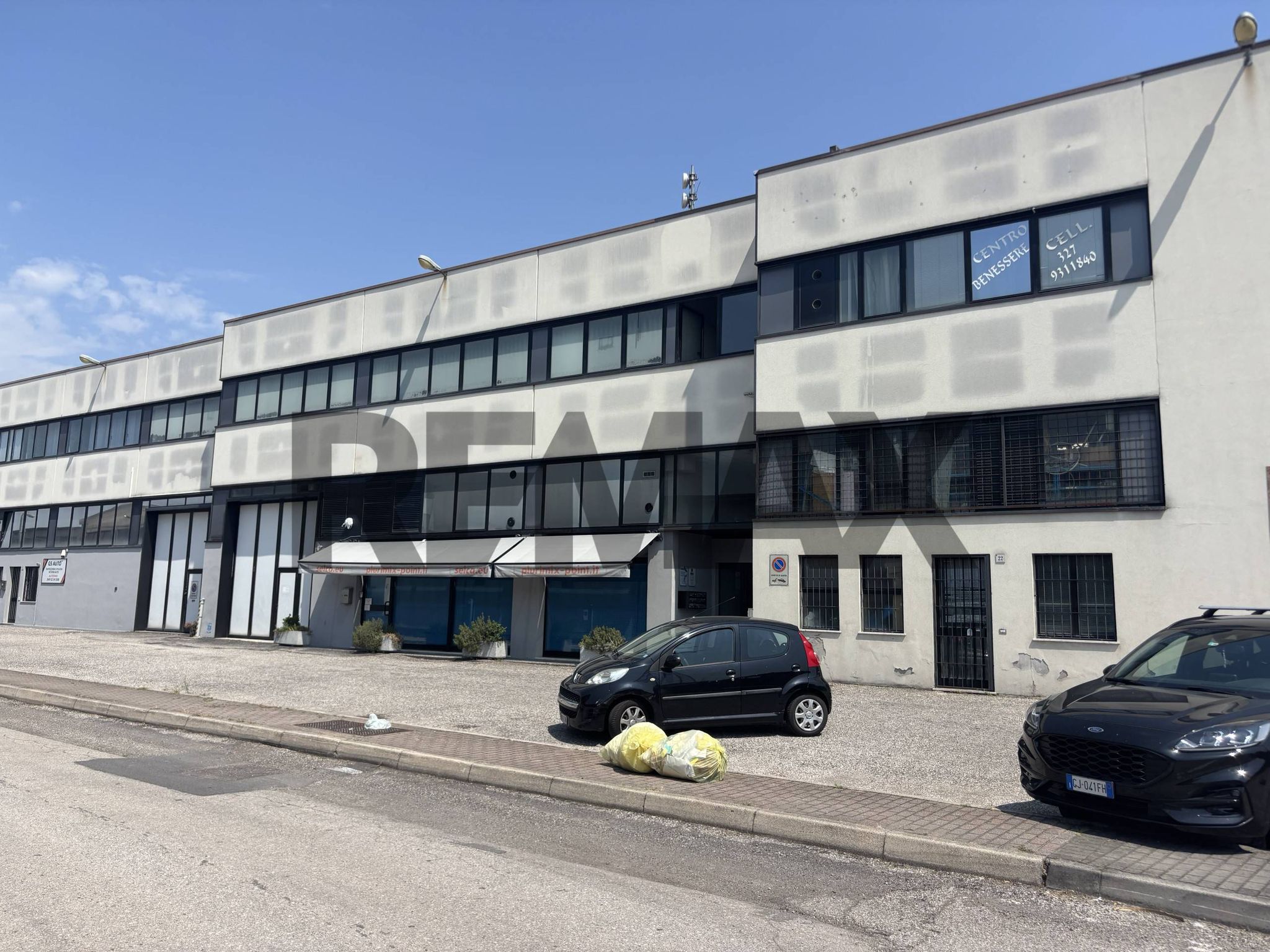 Edificio all'aperto
