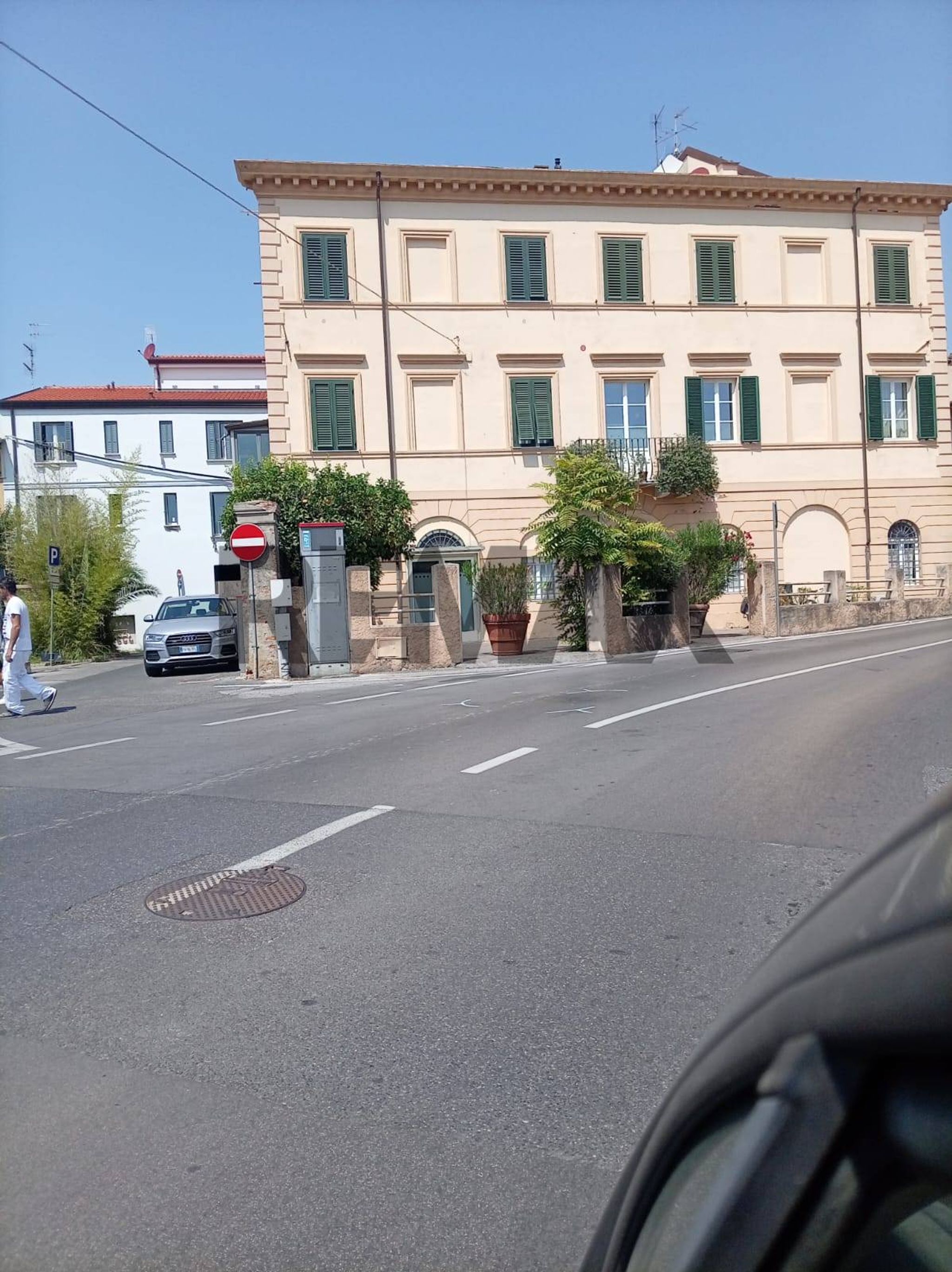 Immobile a Pietrasanta