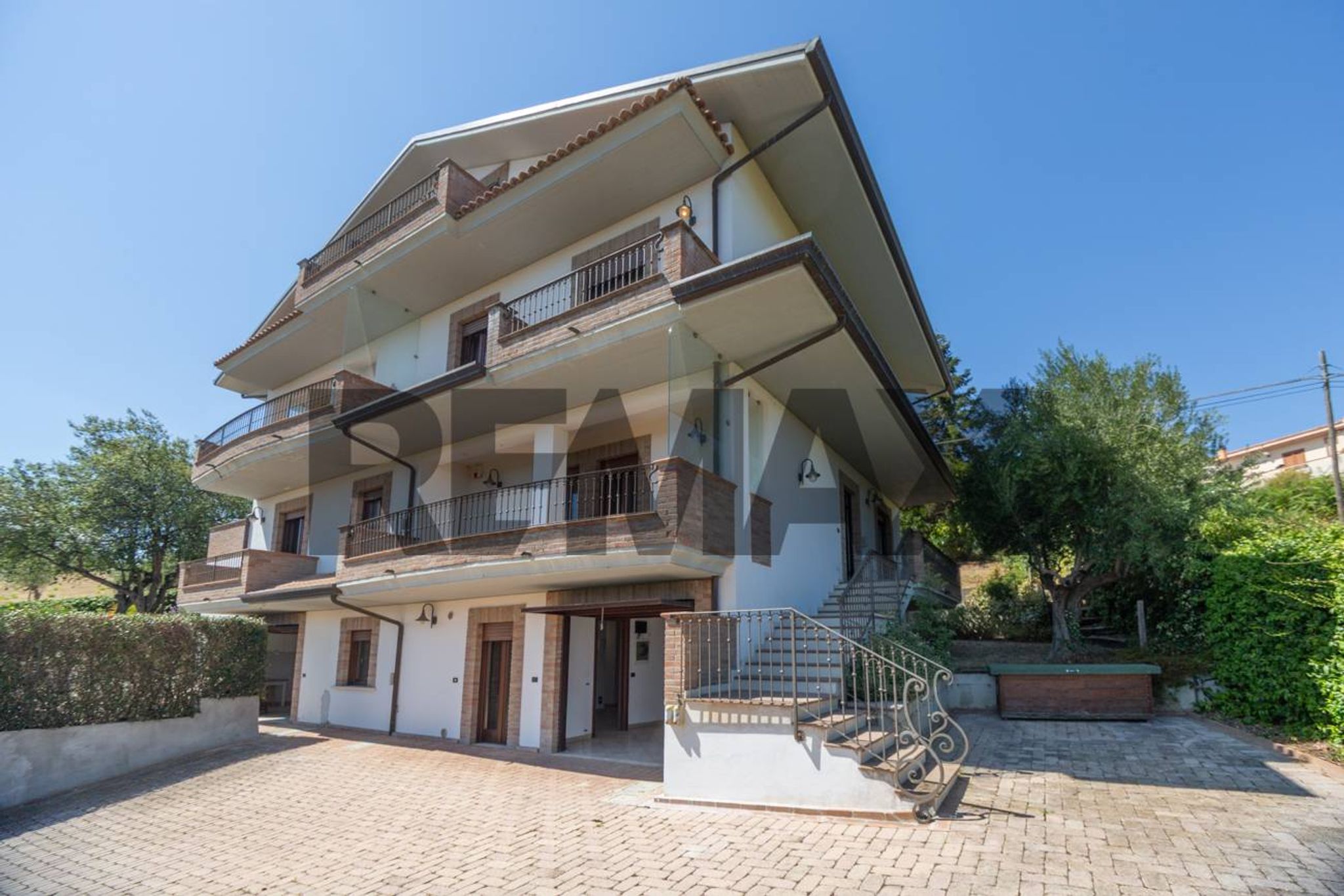 Edificio all'aperto