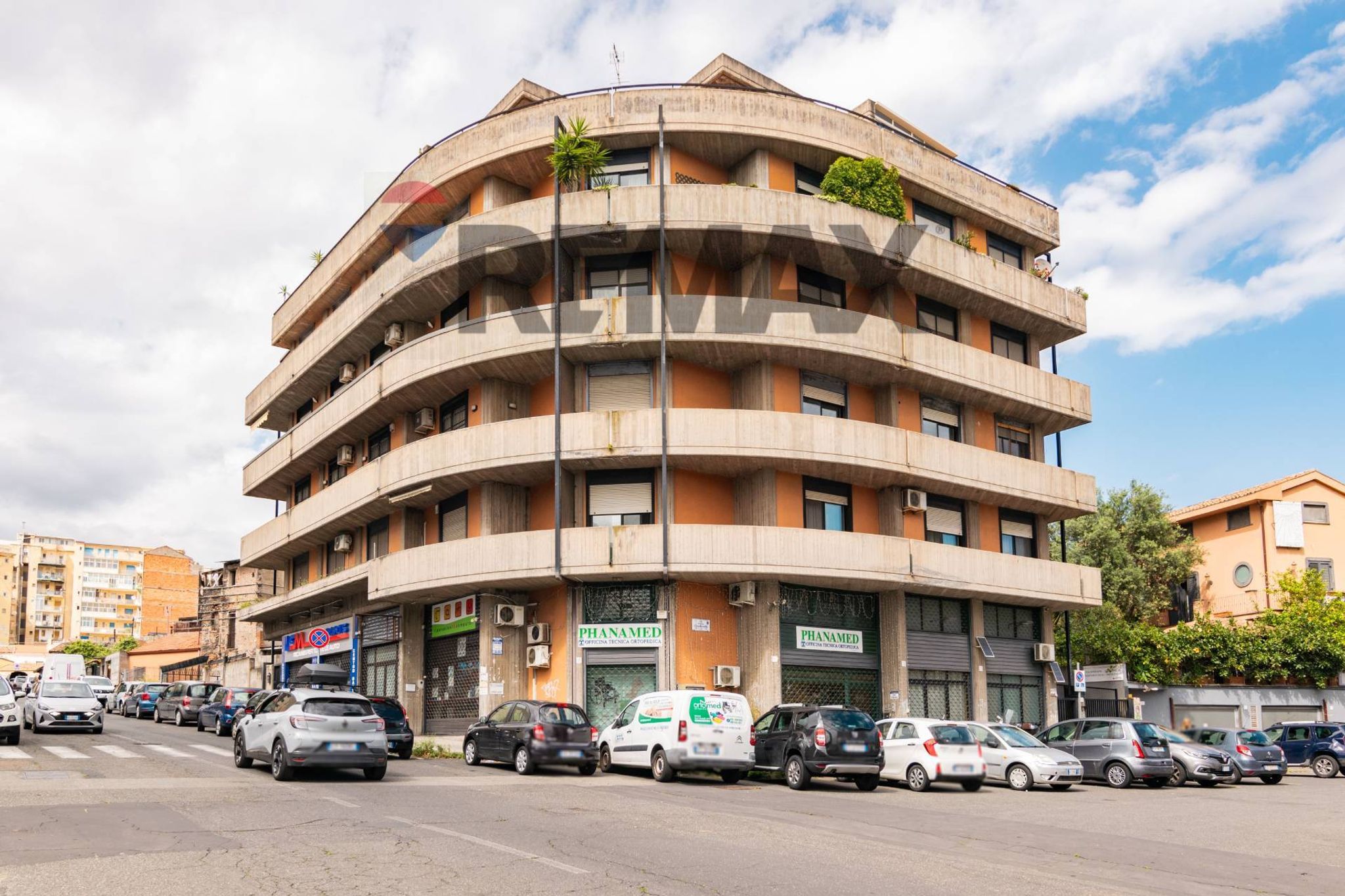 Edificio all'aperto