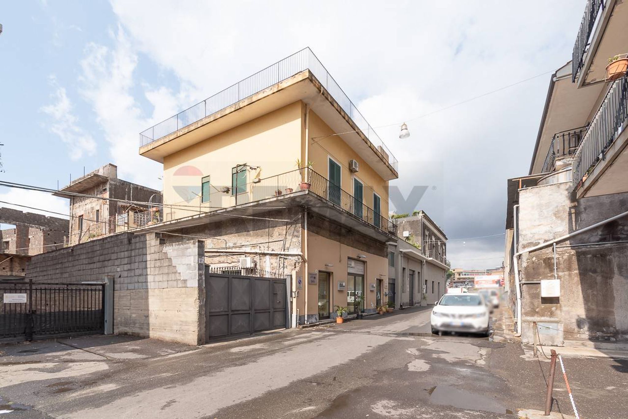 Immobile a Acireale
