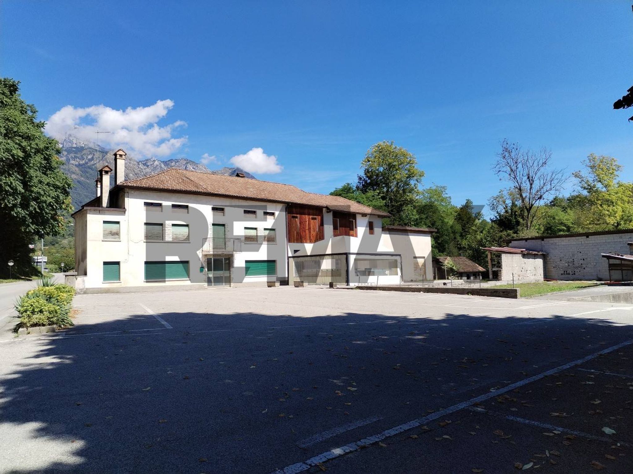 Immobile a Santa Giustina