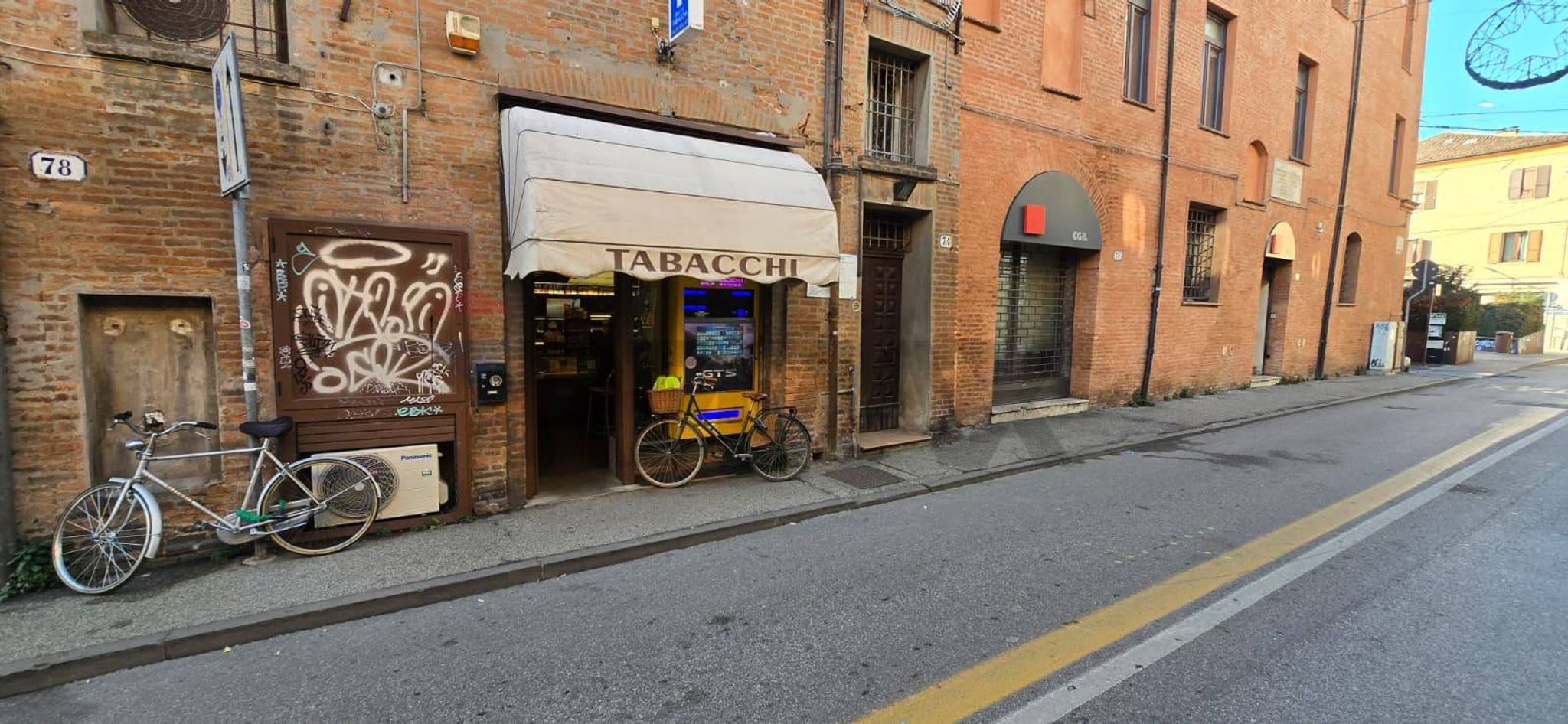 Edificio all'aperto
