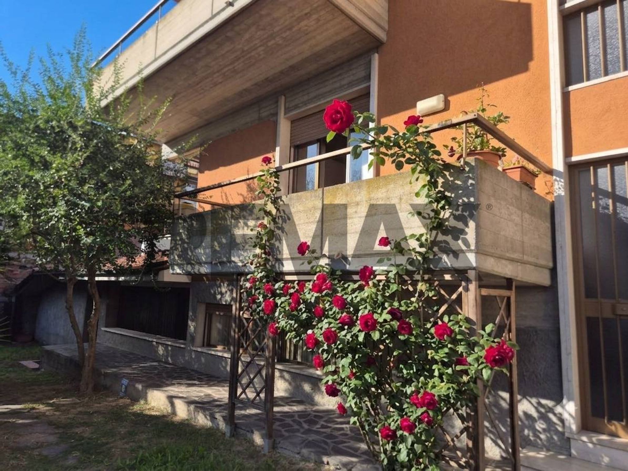 Property in Ponte Buggianese