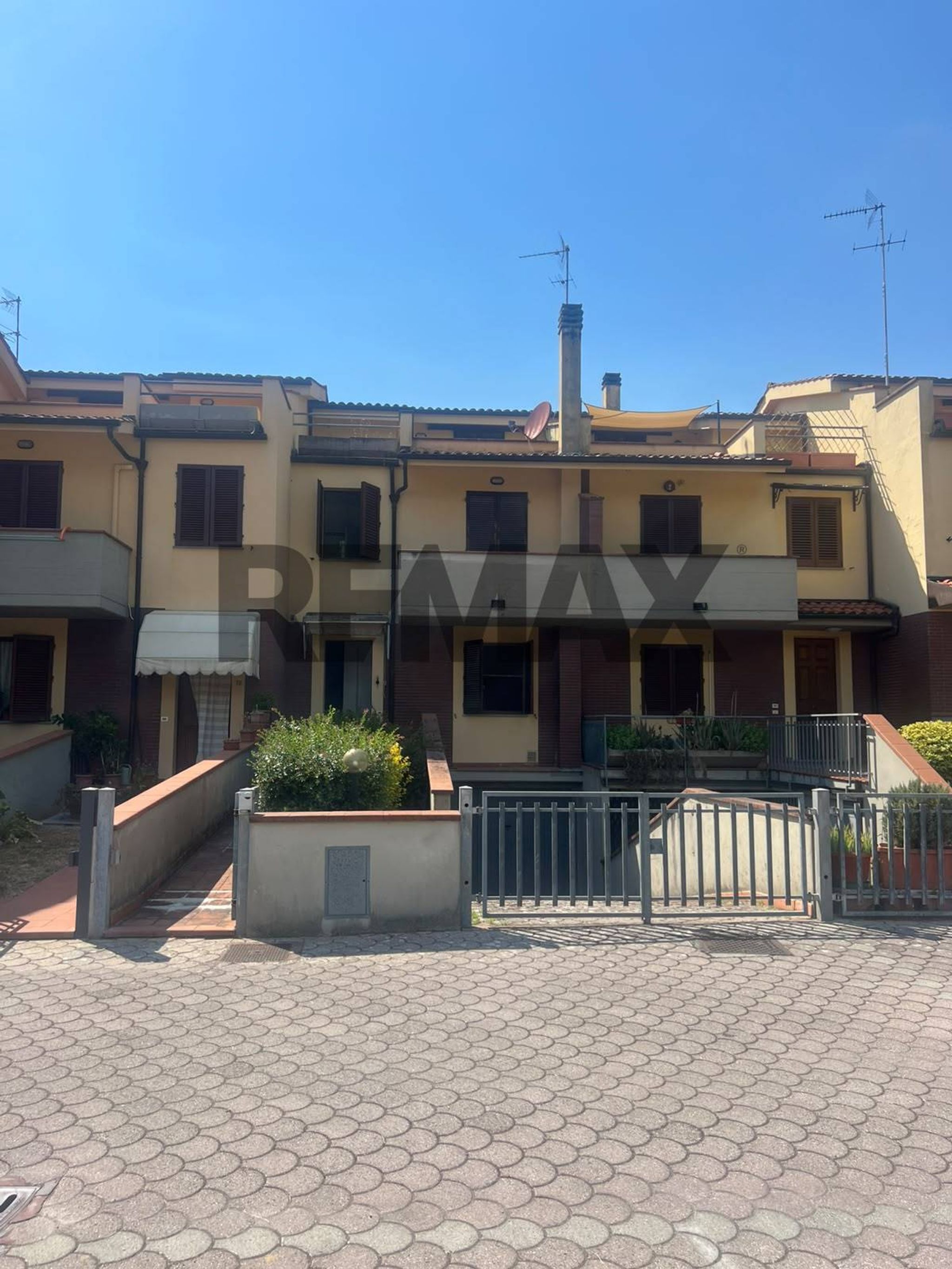 Edificio all'aperto