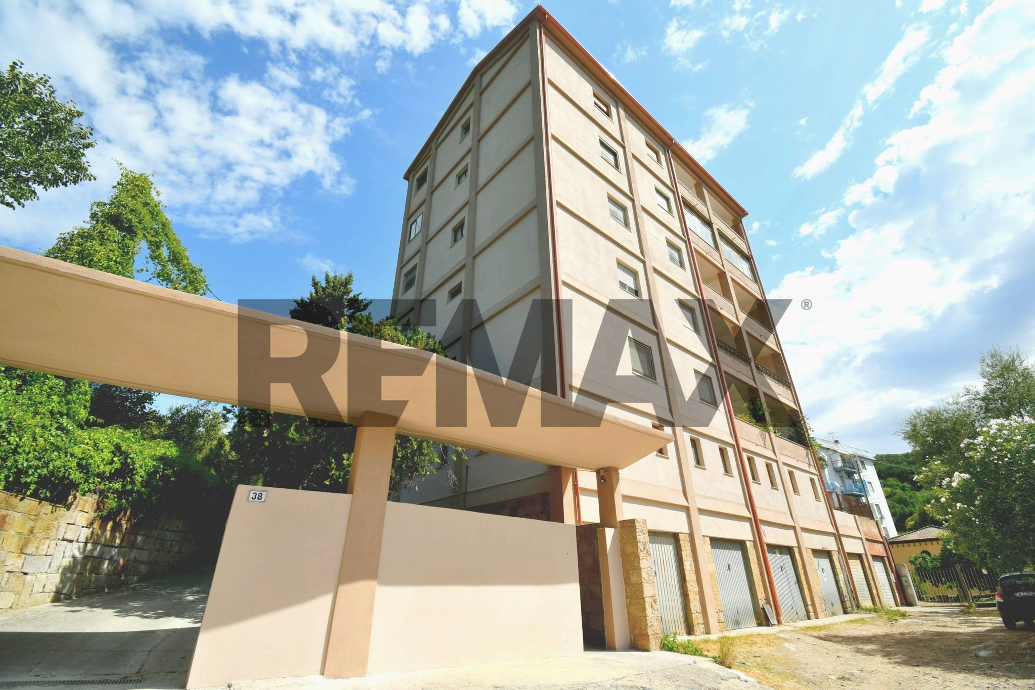 Edificio all'aperto
