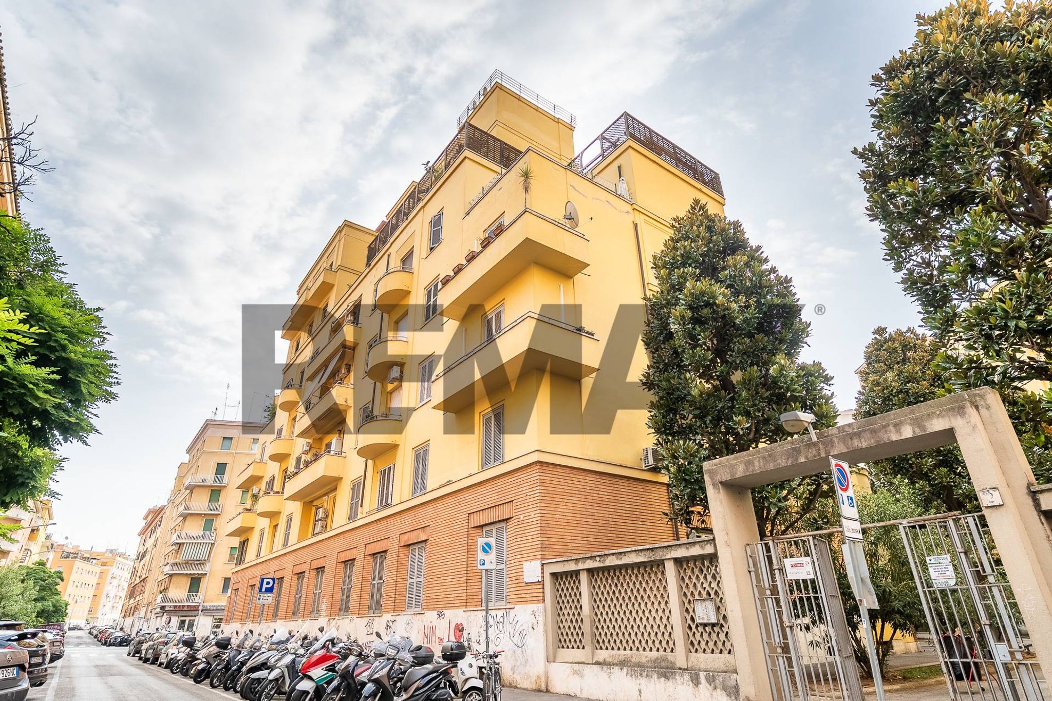 Edificio all'aperto