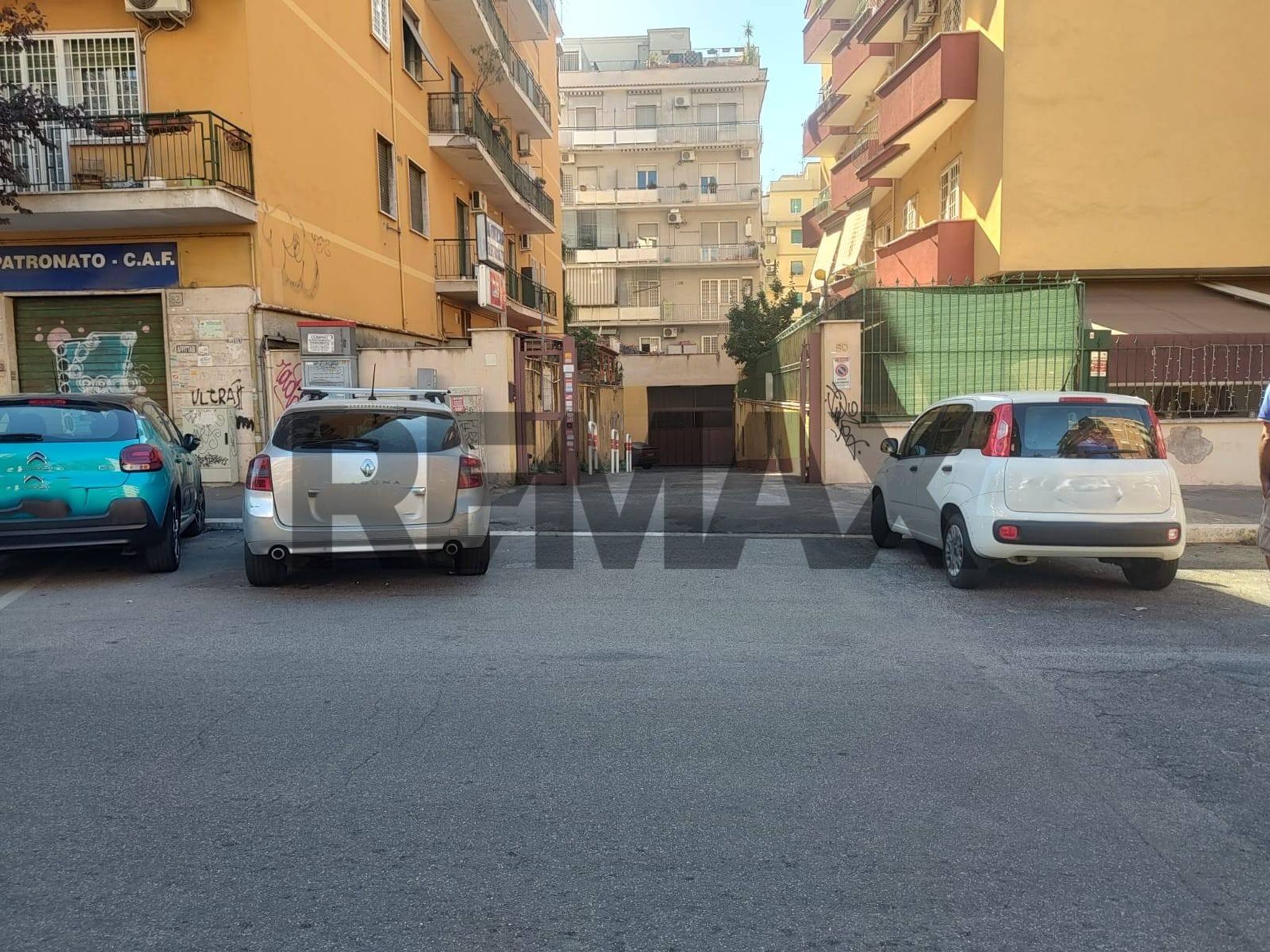 Property in Roma